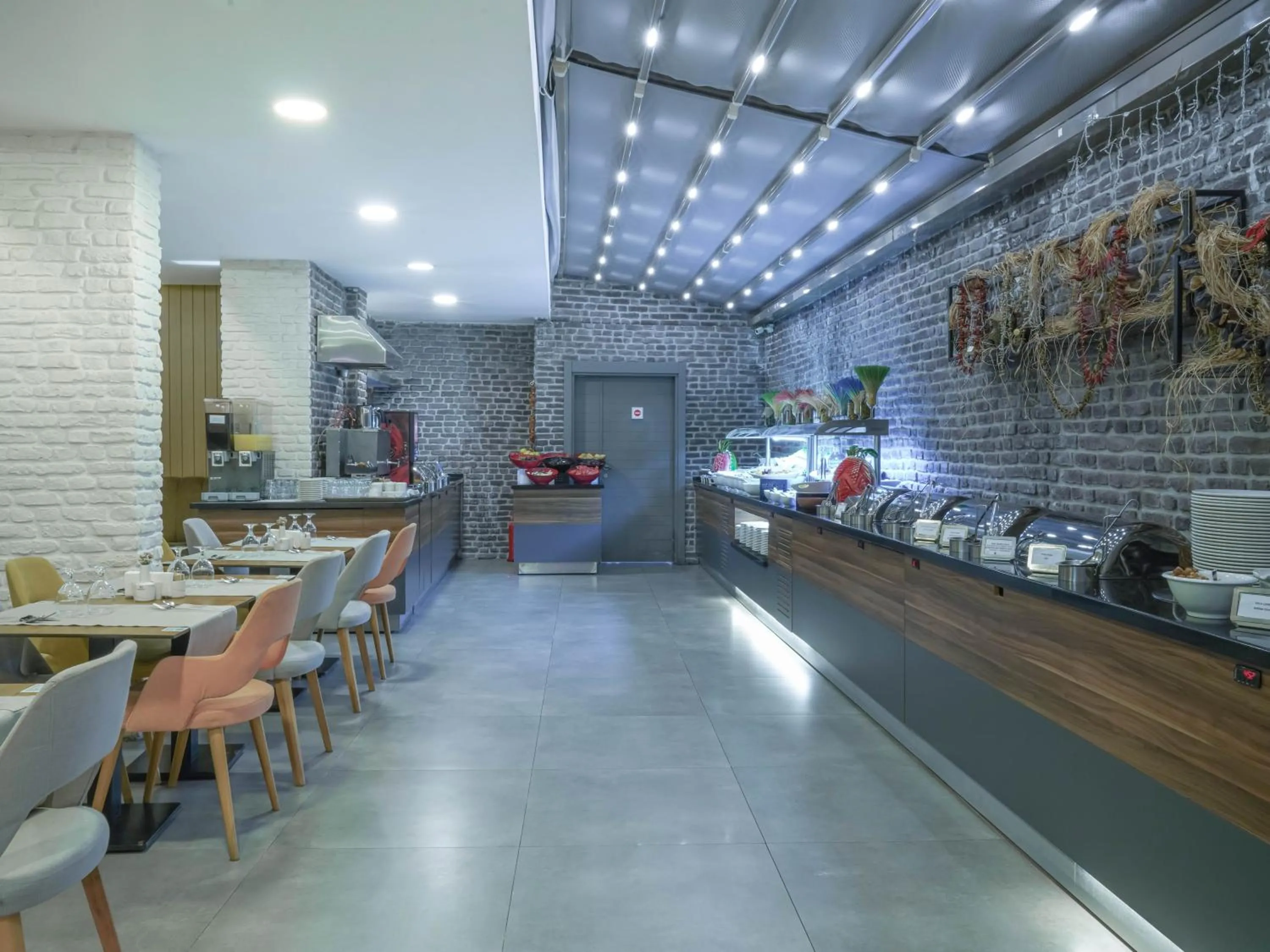 Restaurant/places to eat in Laren Family Hotel & Spa - Boutique Class