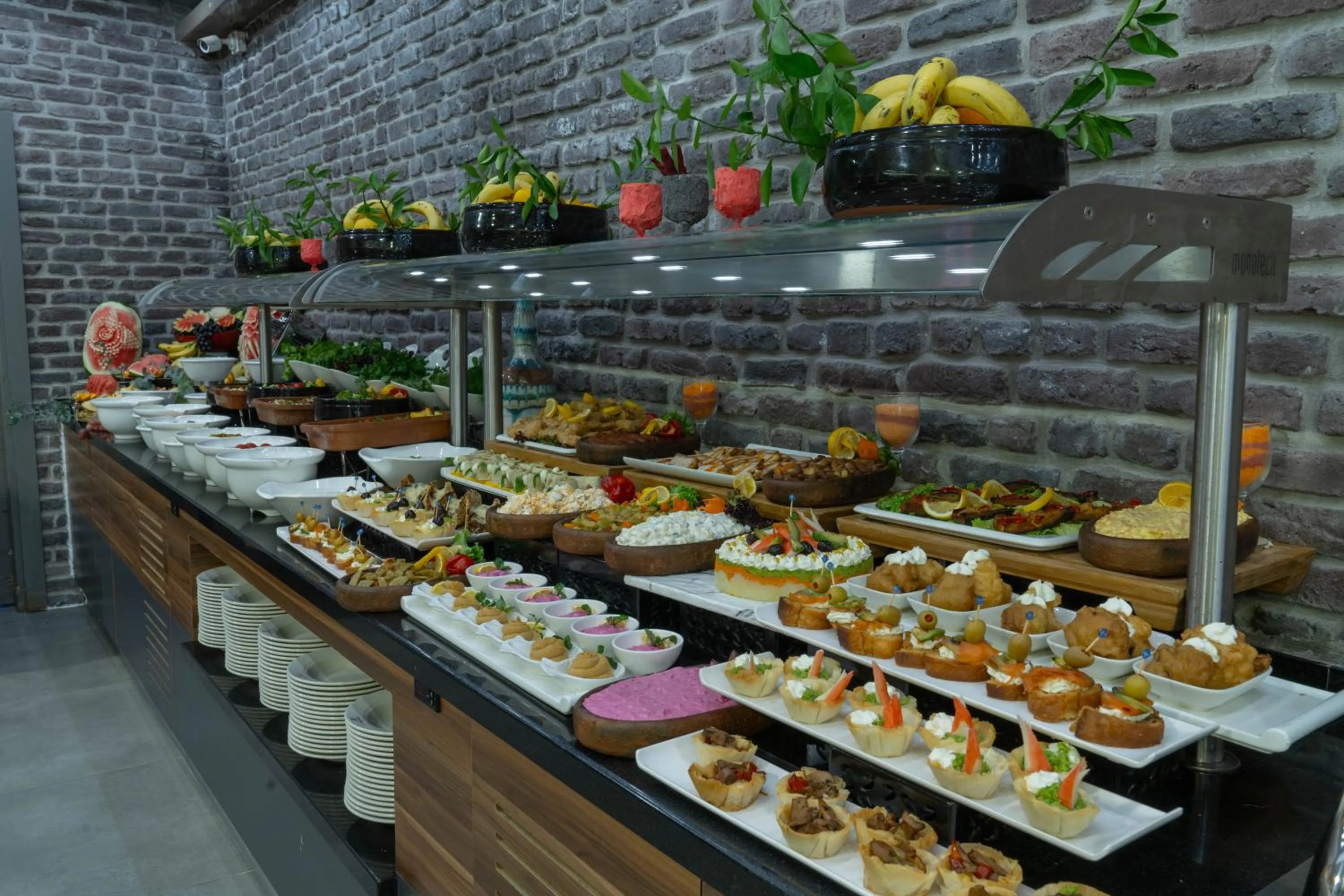 Food and drinks in Laren Family Hotel & Spa - Boutique Class