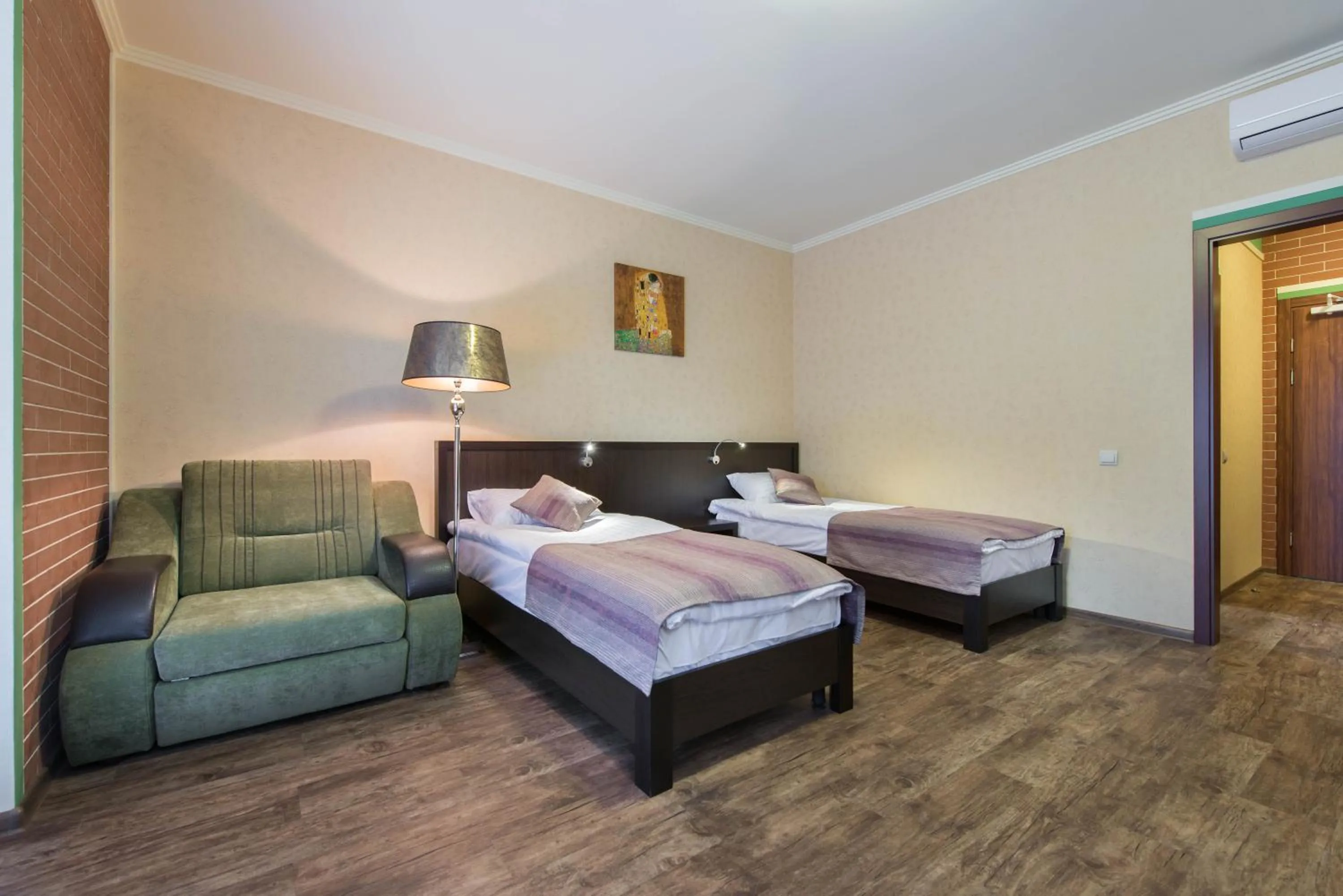 Photo of the whole room, Bed in Green Villa