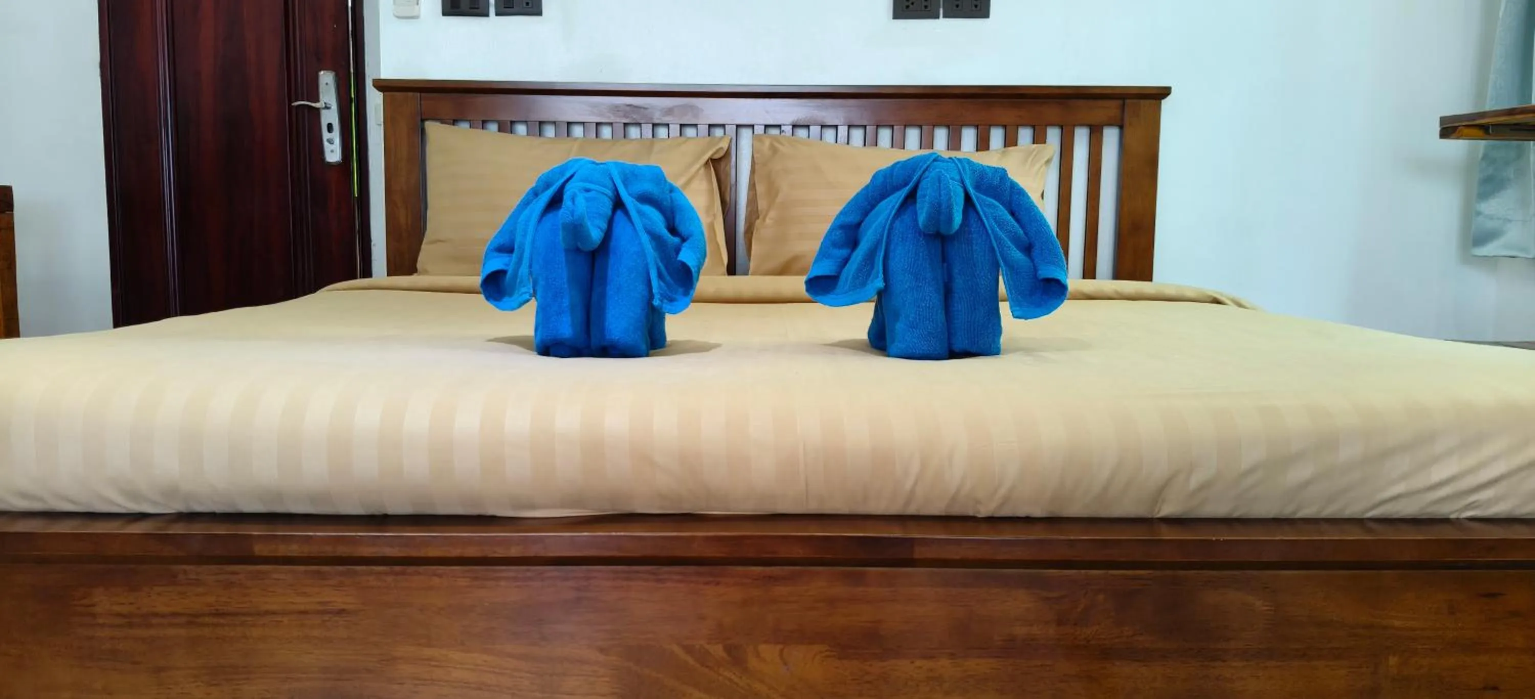 Bed in Yuyu Golden Beach