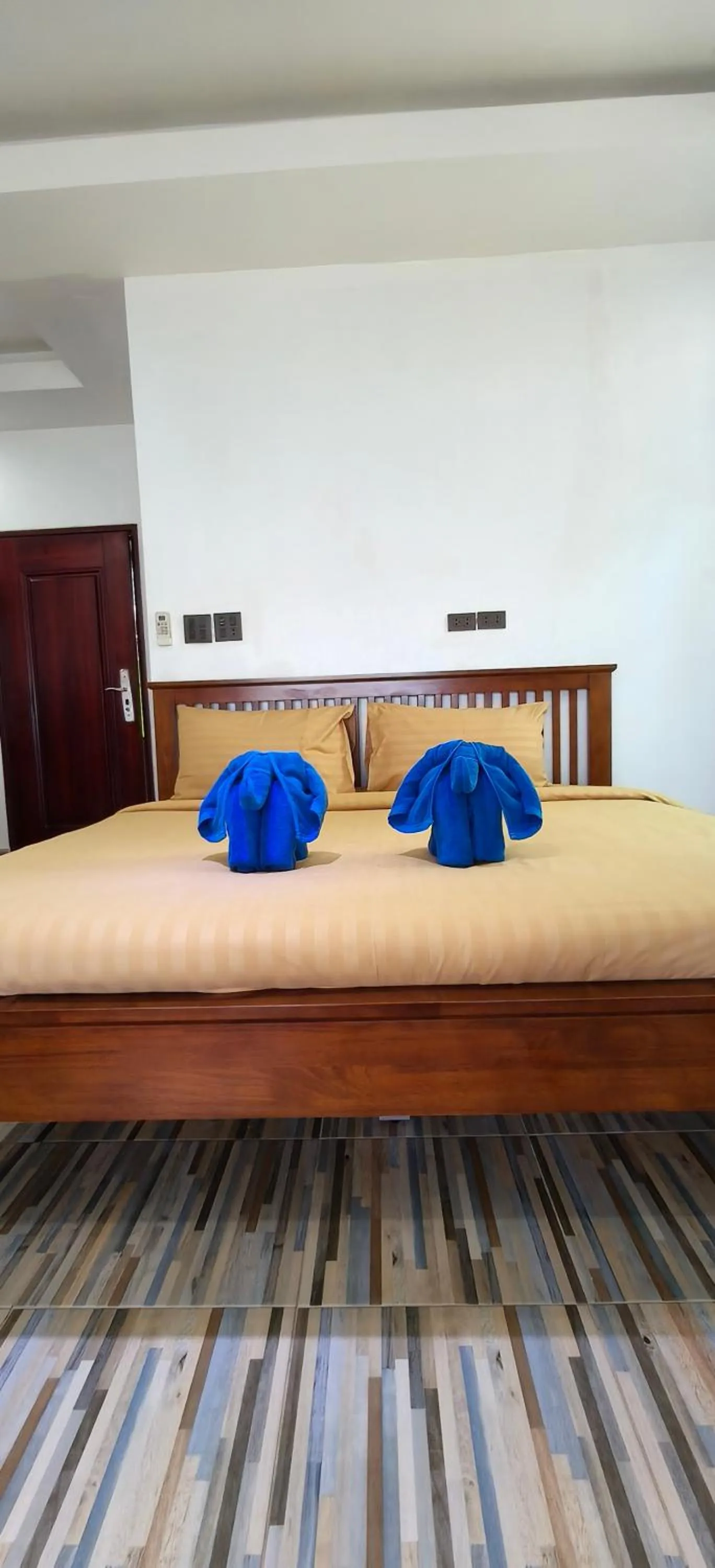 Bed in Yuyu Golden Beach