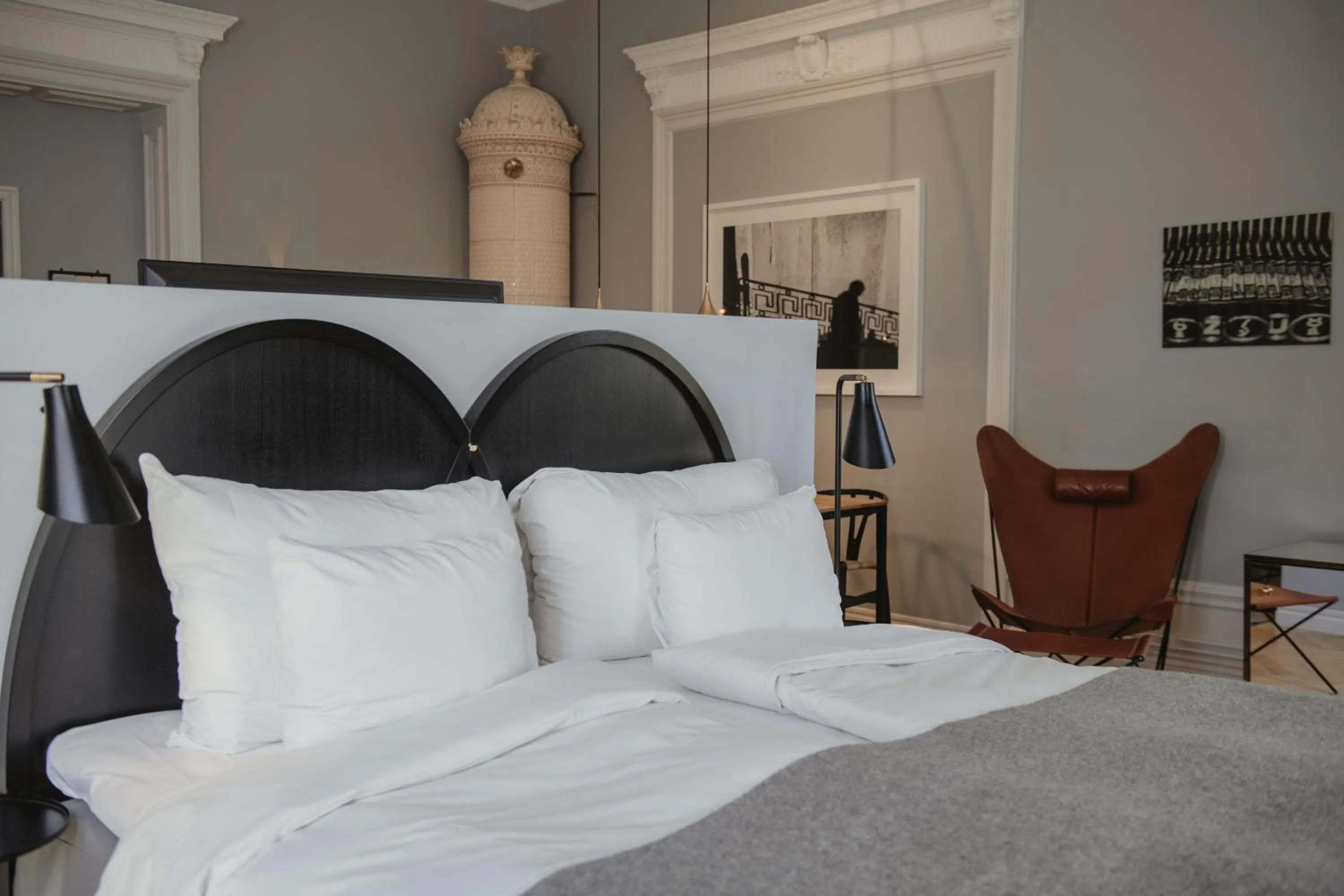 Property building, Bed in Home Hotel Borgen