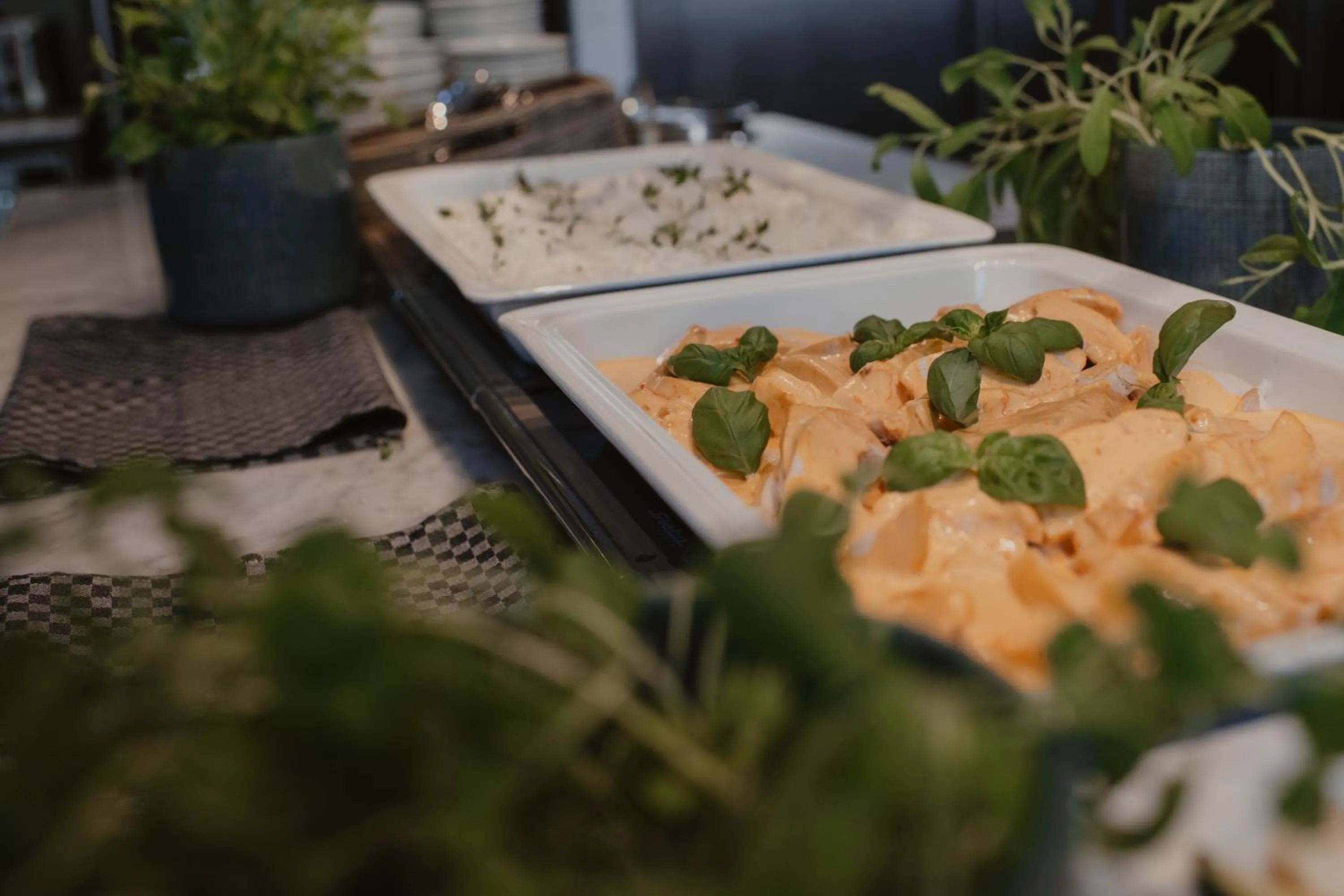 Restaurant/places to eat in Home Hotel Borgen