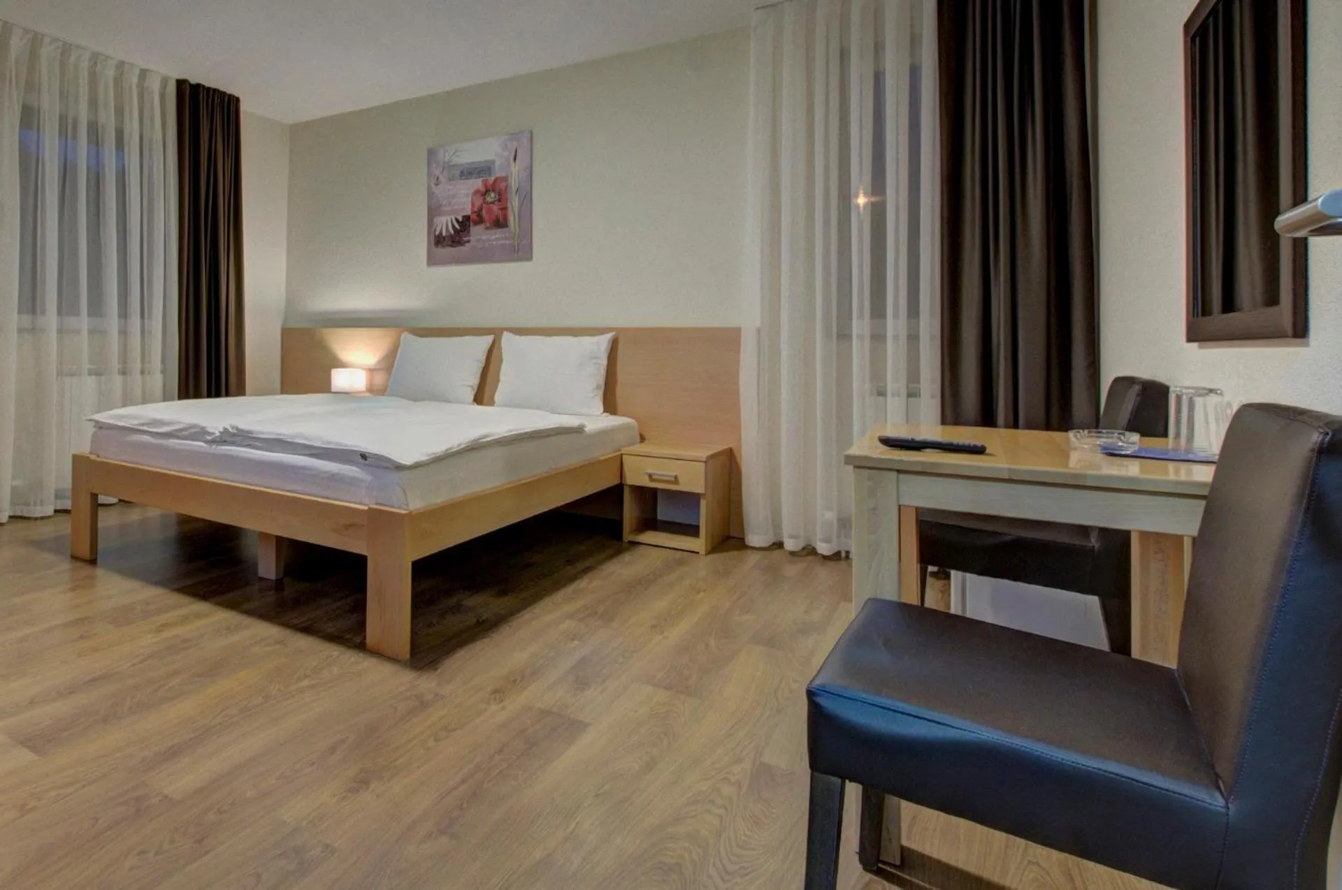 Bed in Tihe Noci Motel