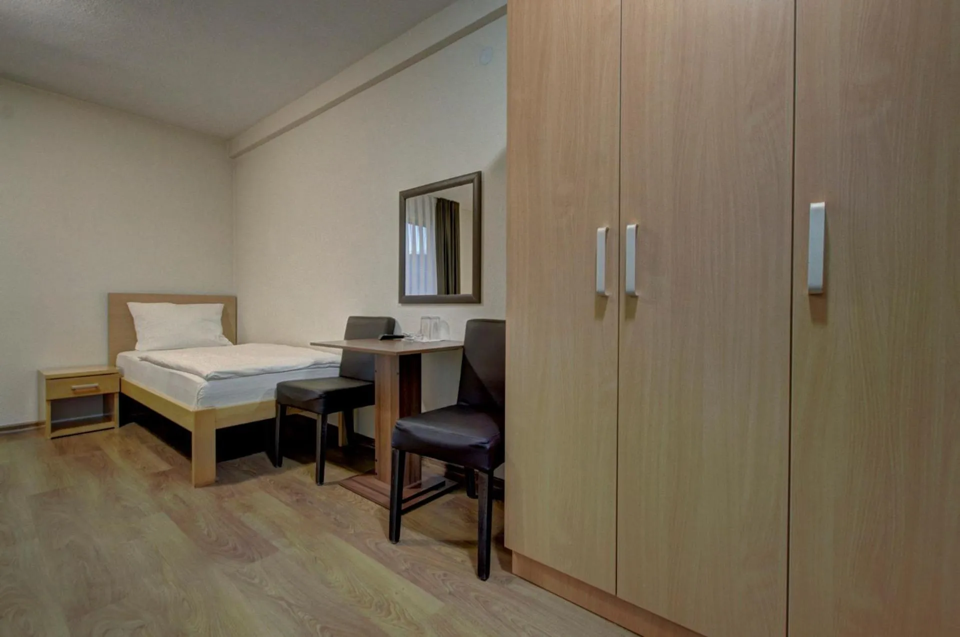 Bed in Tihe Noci Motel