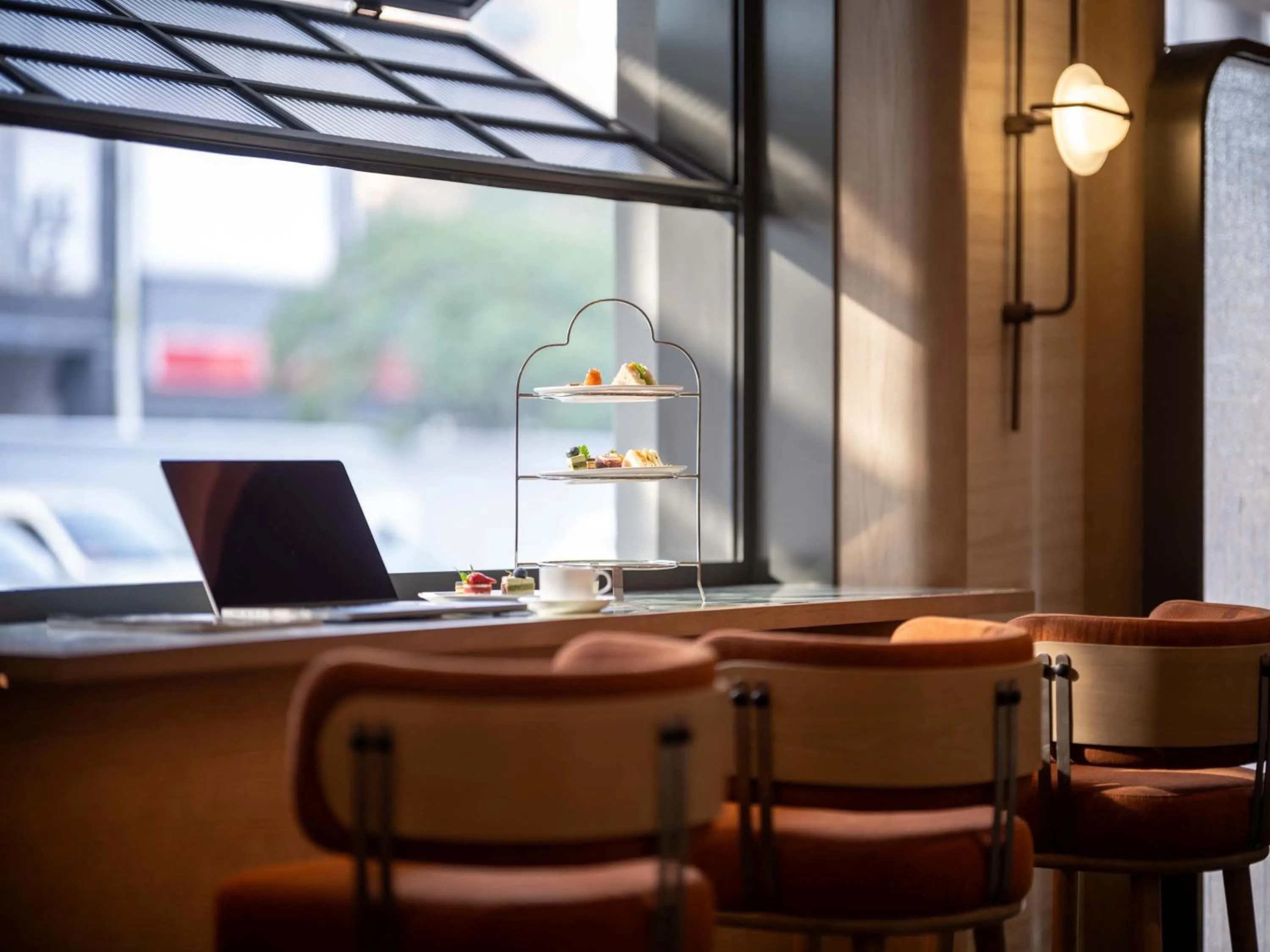 Lounge or bar in Holiday Inn Guilin Qixing by IHG