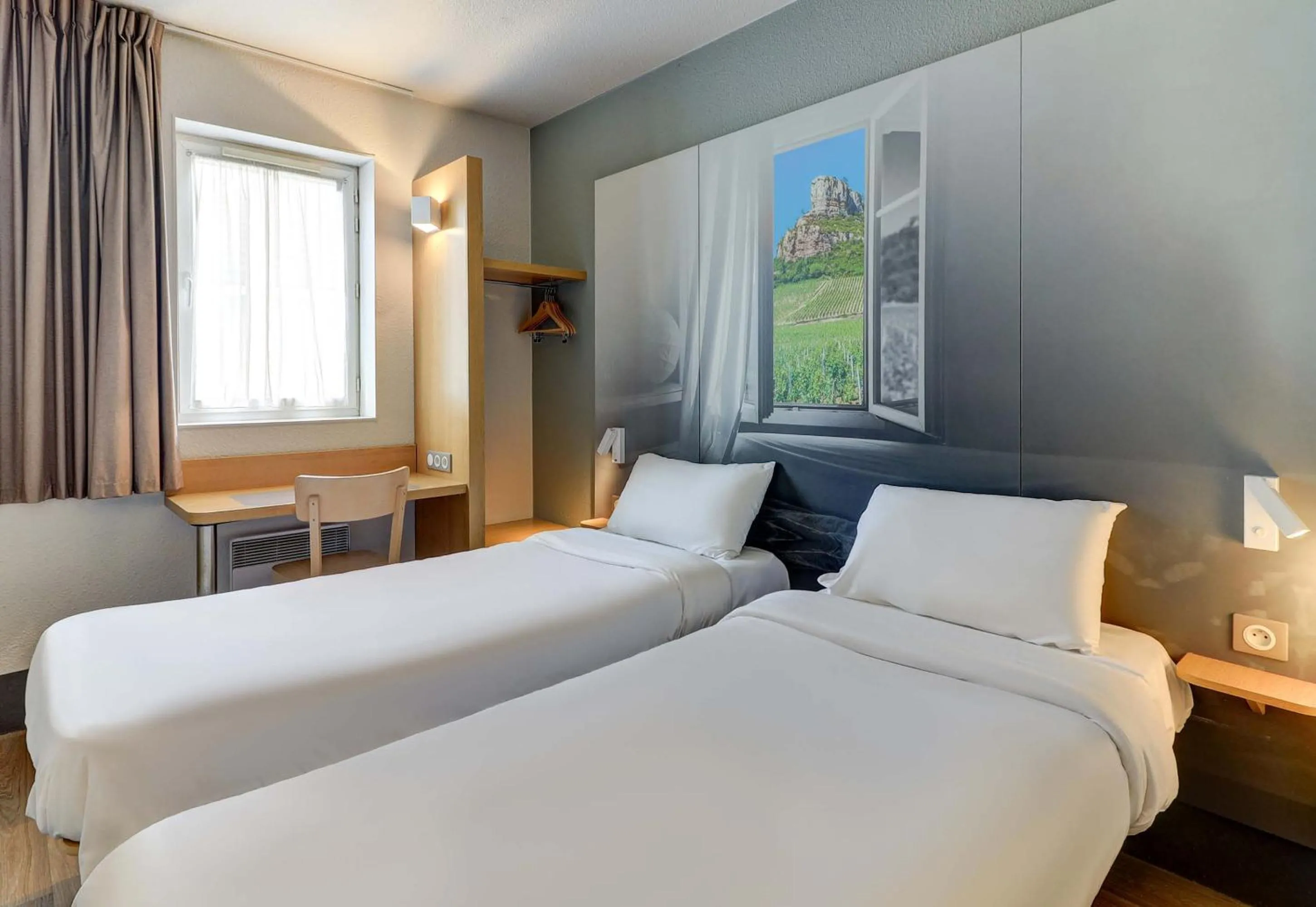 Bedroom, Bed in B&B HOTEL Chalon-Sur-Saone Sud
