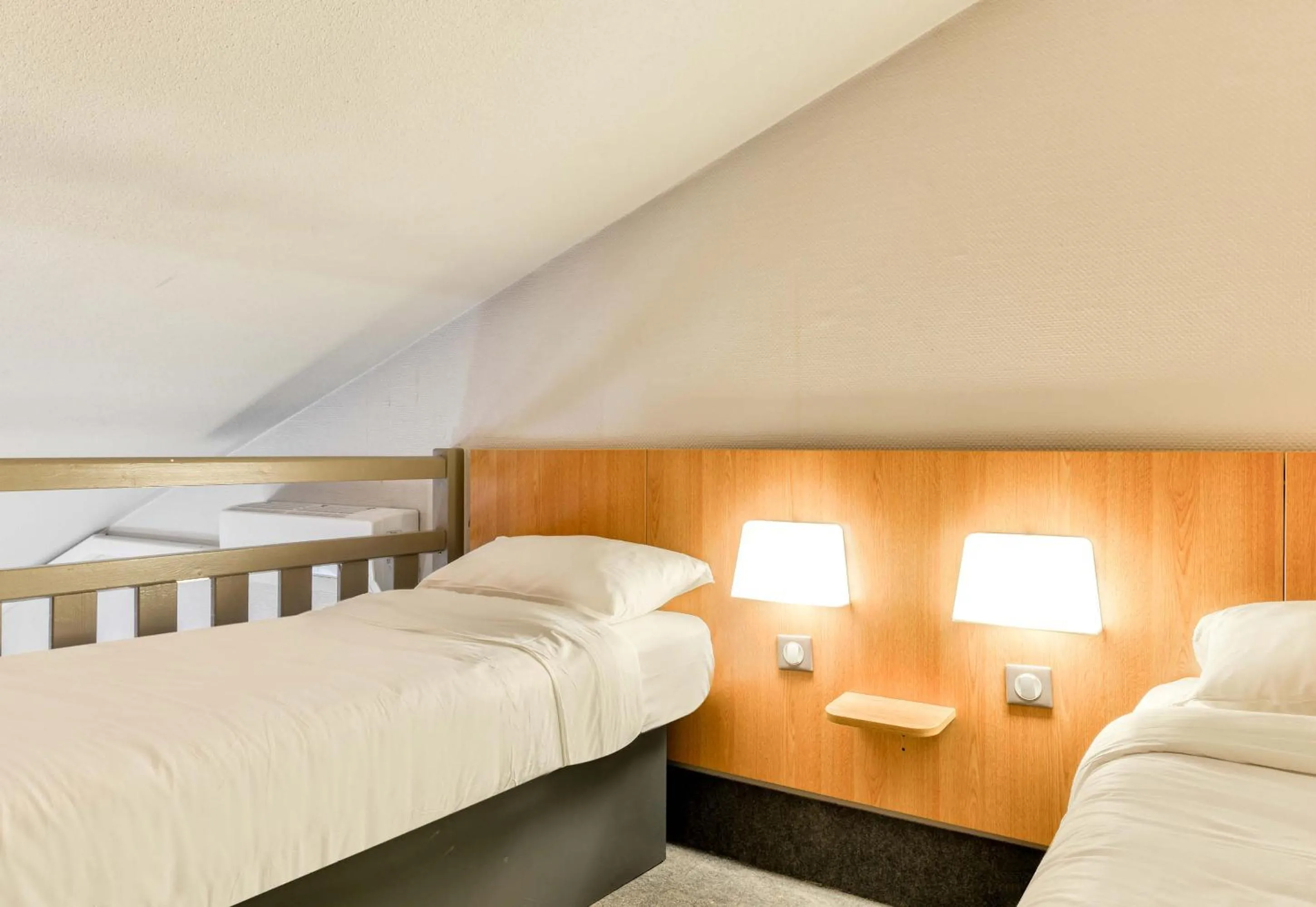 Bedroom, Bed in B&B HOTEL Montpellier 2