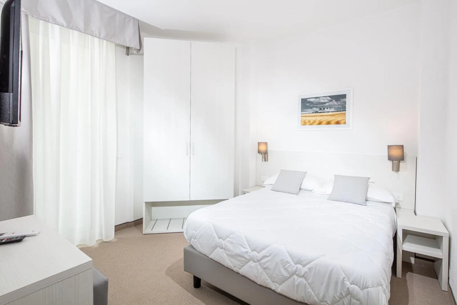 Photo of the whole room, Bed in Hotel Centrale