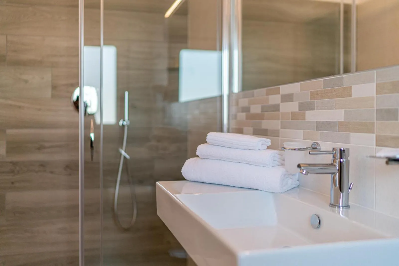 Shower in Hotel Centrale