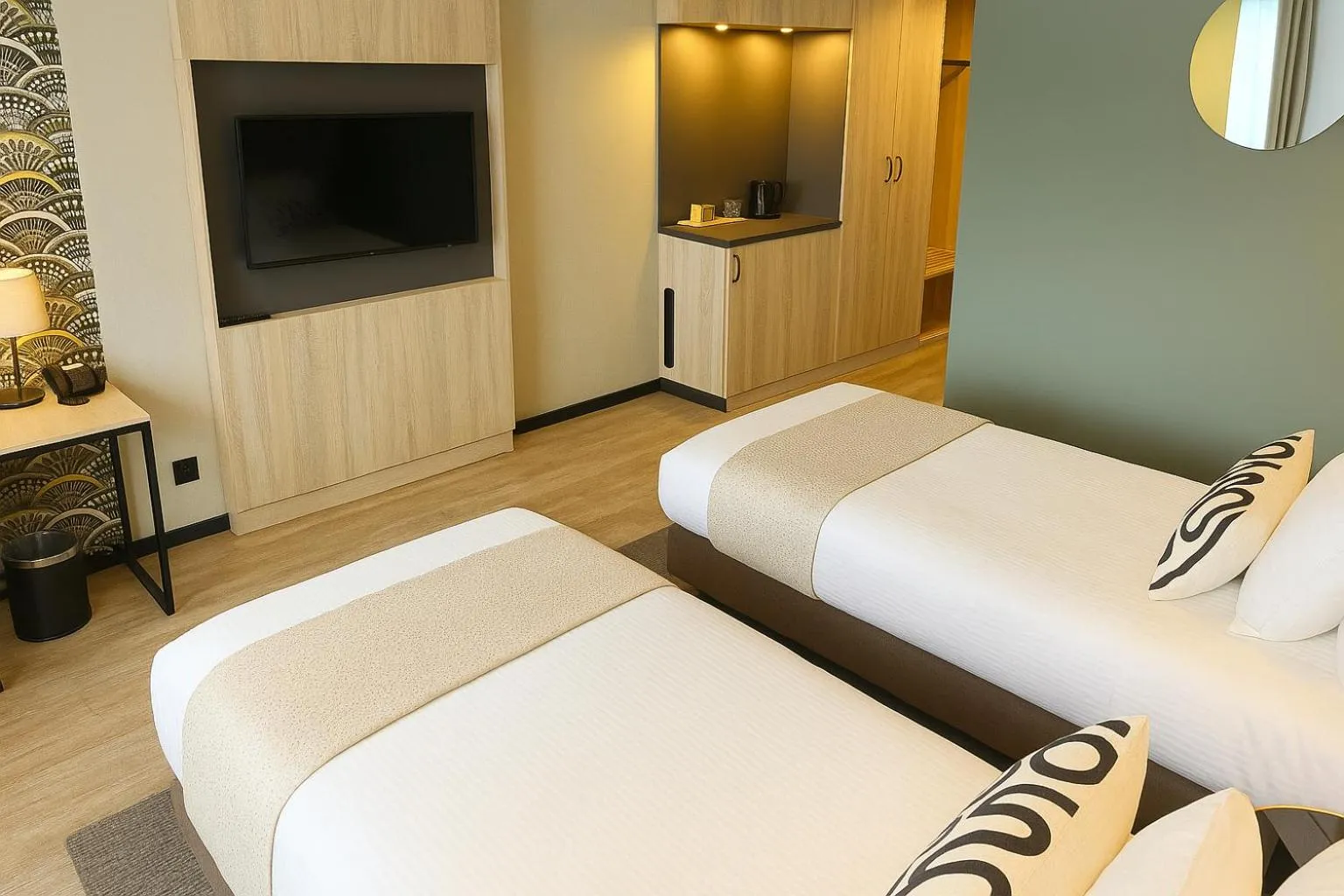 Bed in Shanghai Hotel Holland