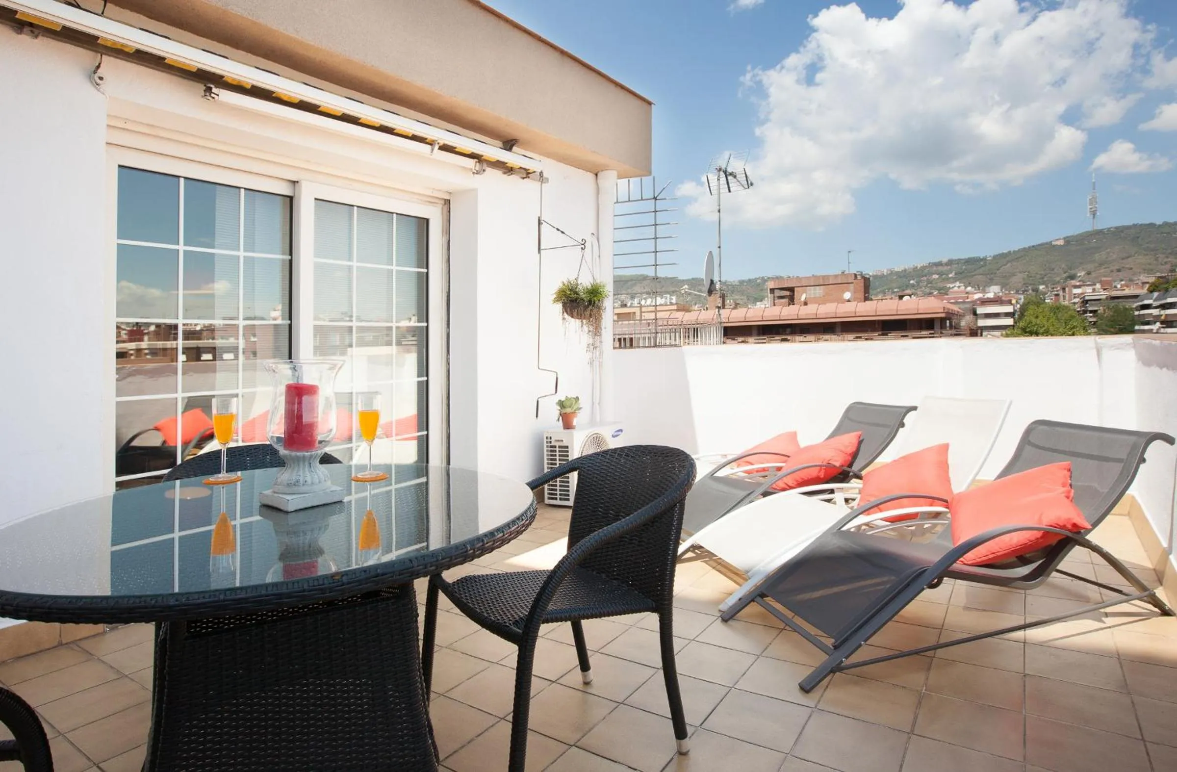 Balcony/Terrace in Sarria Attic