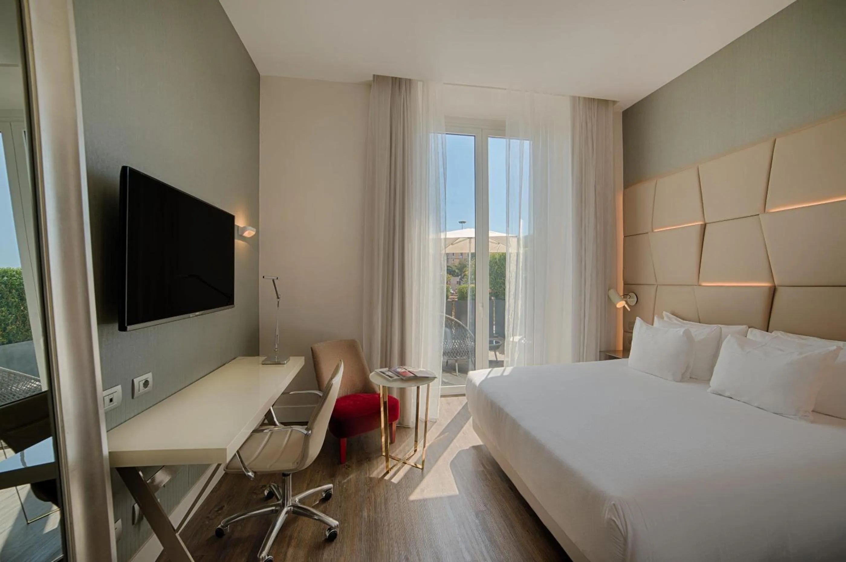 Bedroom, Bed in NH Collection Palazzo Cinquecento