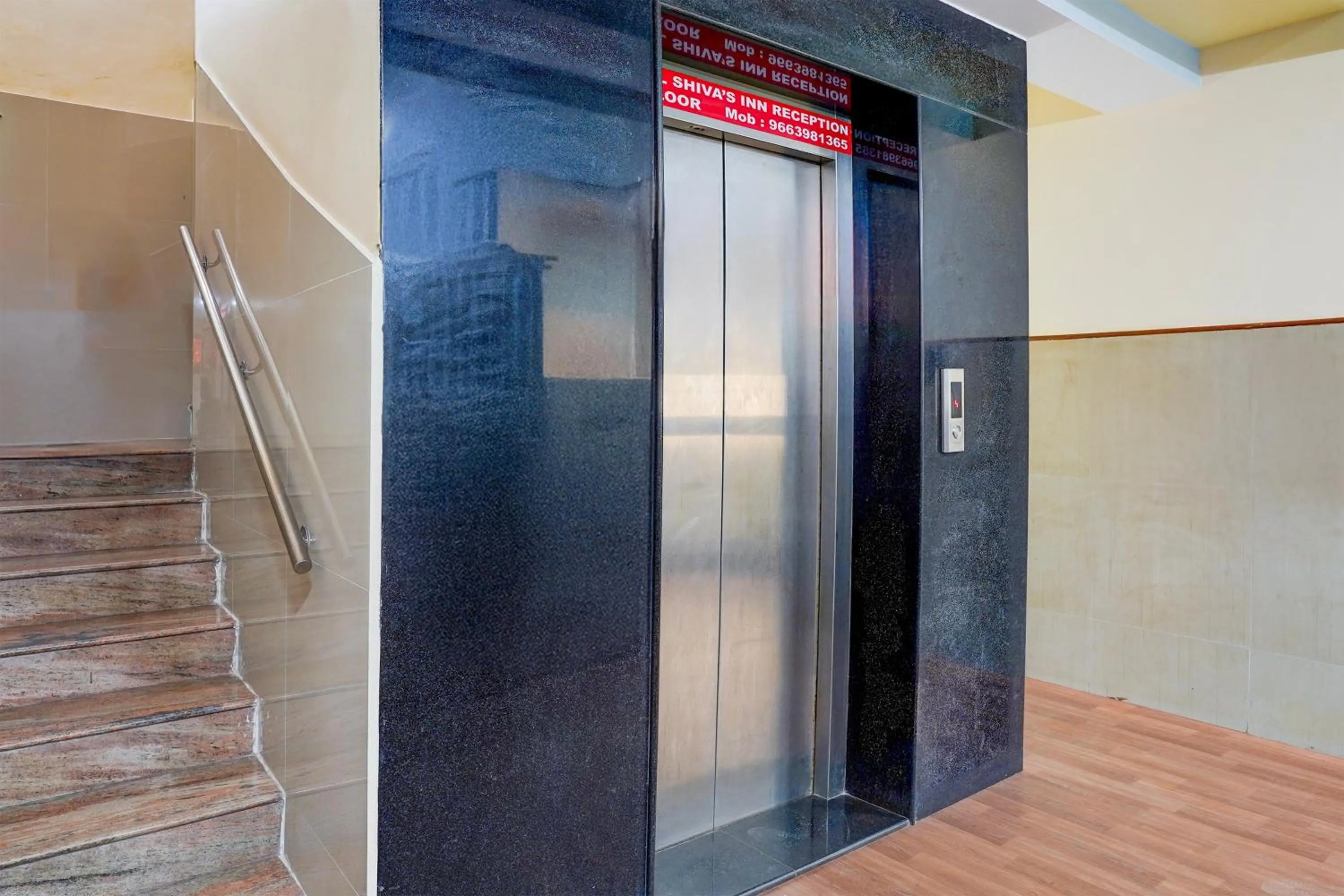 Lobby or reception in Hotel O By OYO Shiva's Inn