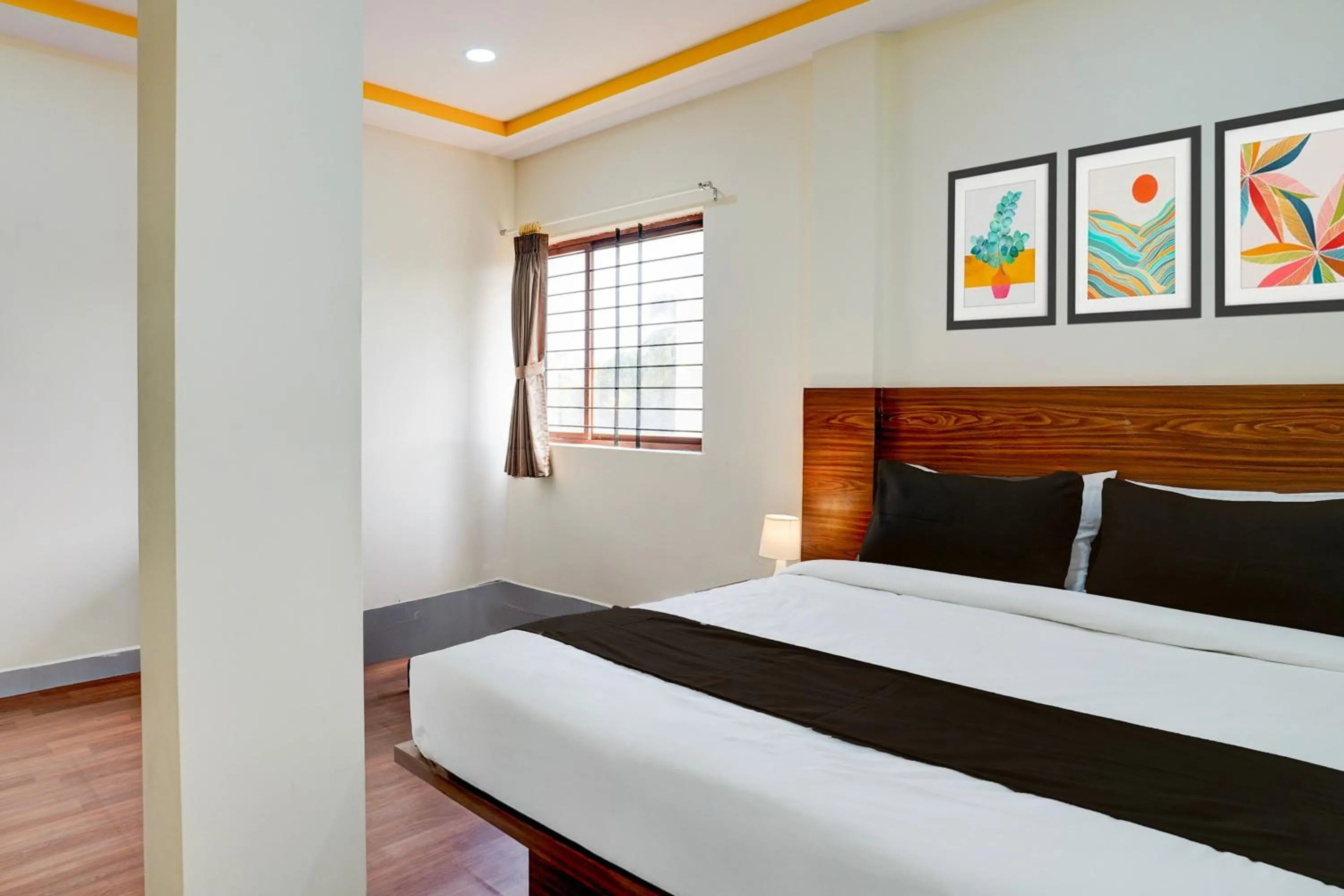 Bedroom, Bed in Hotel O By OYO Shiva's Inn