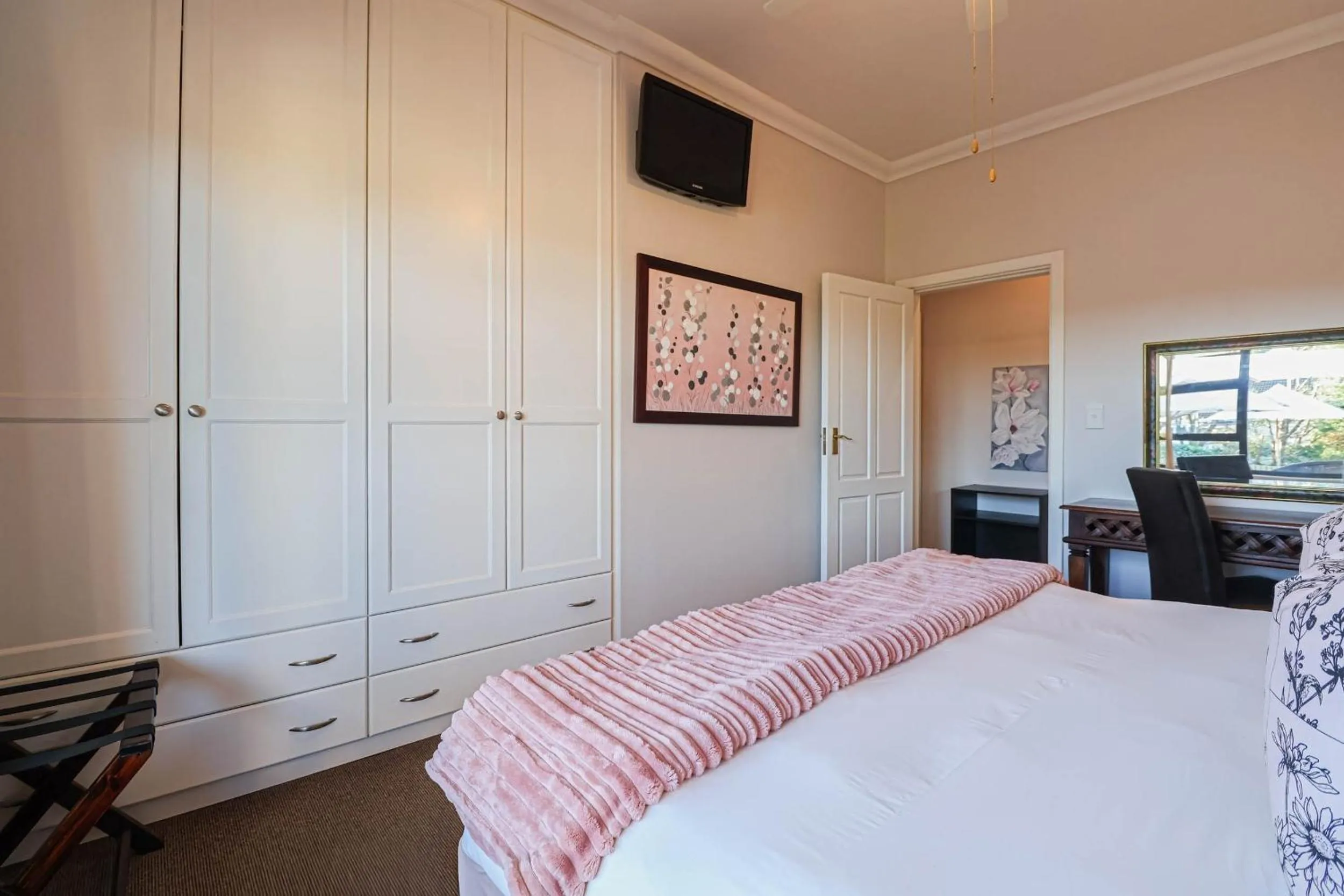 Bedroom in Amber Guest Lodge