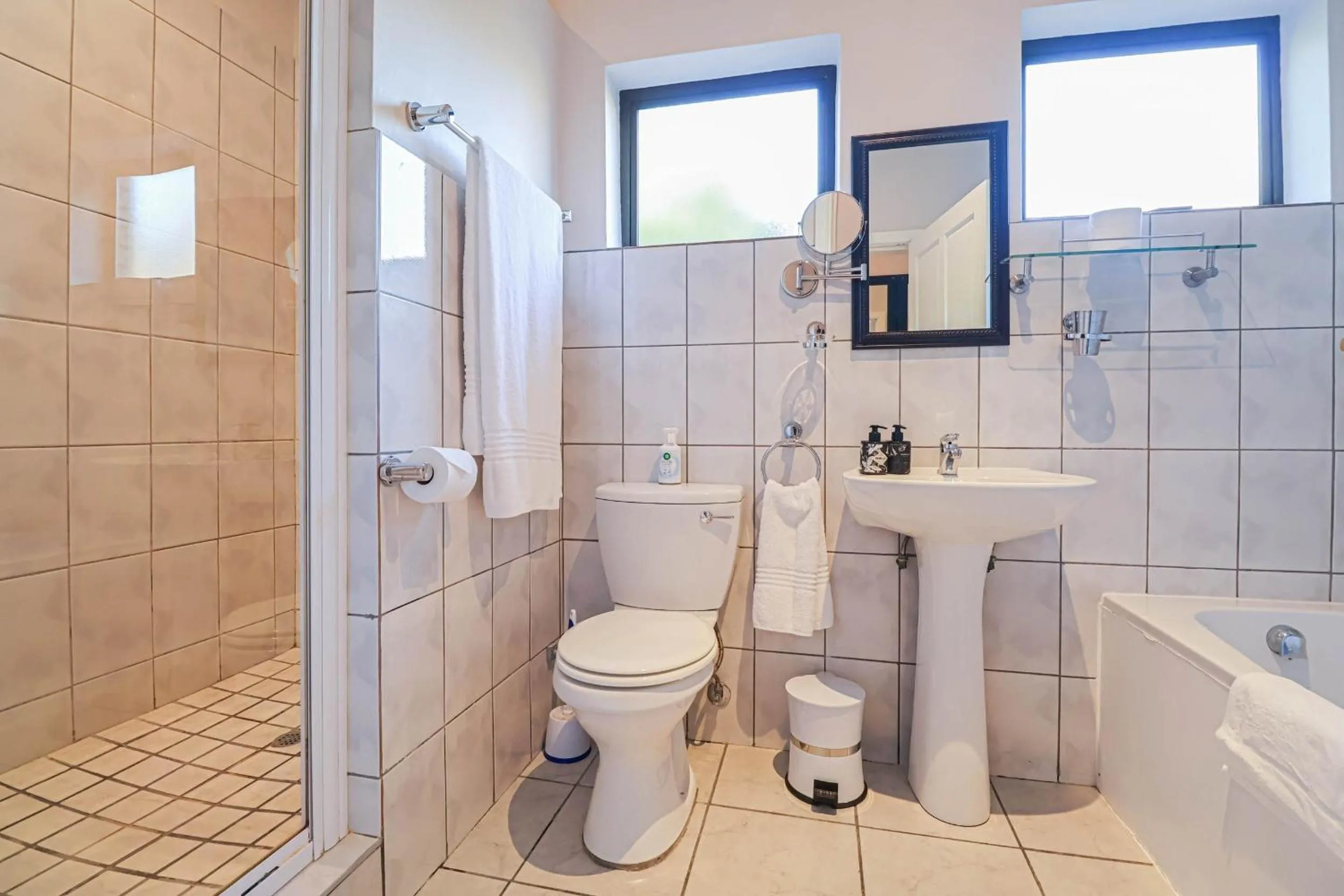 Shower in Amber Guest Lodge