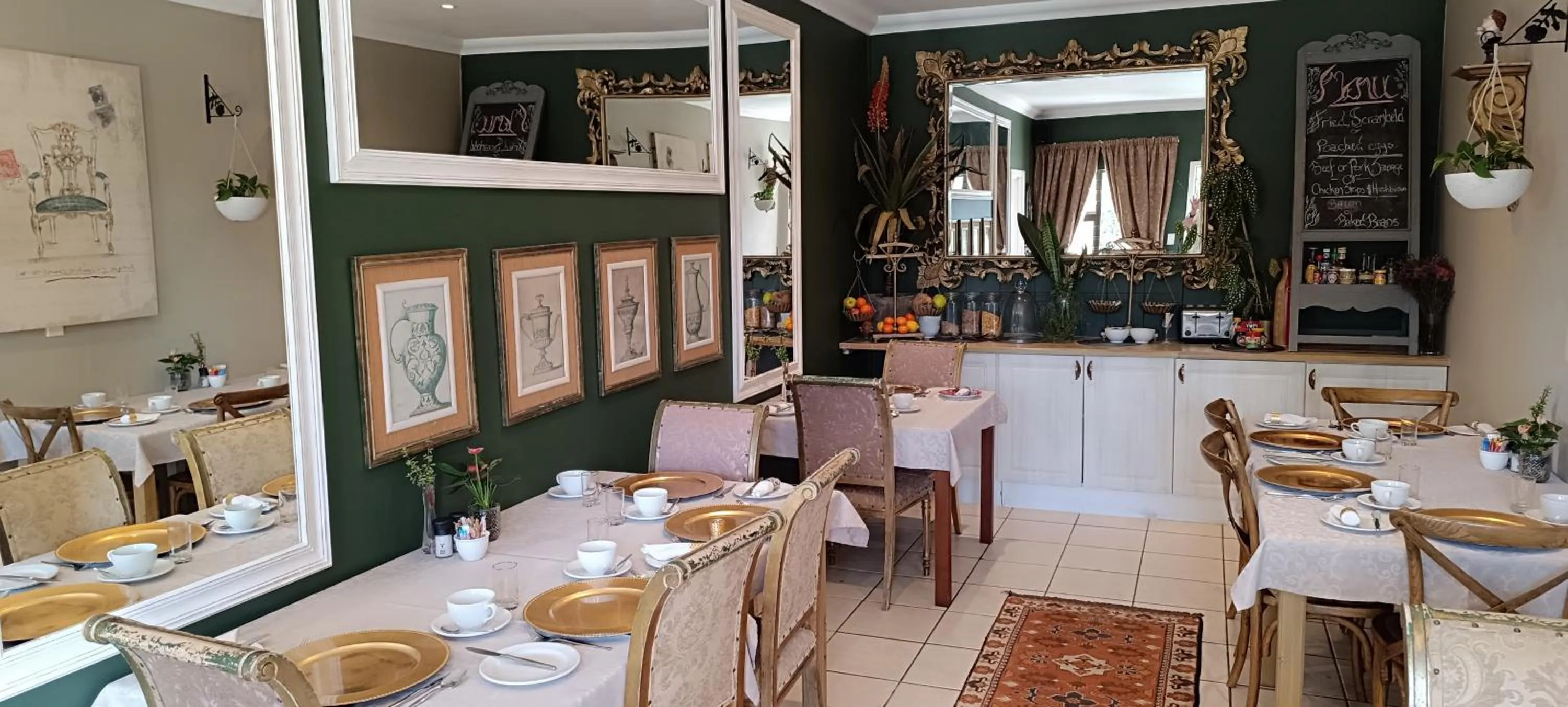 Coffee/tea facilities in Amber Guest Lodge