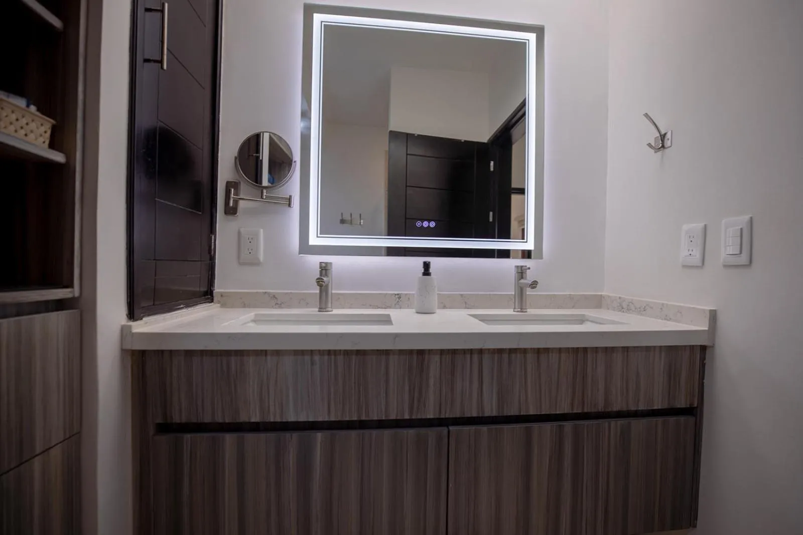 Bathroom in Oceanfront el Faro Surf 302