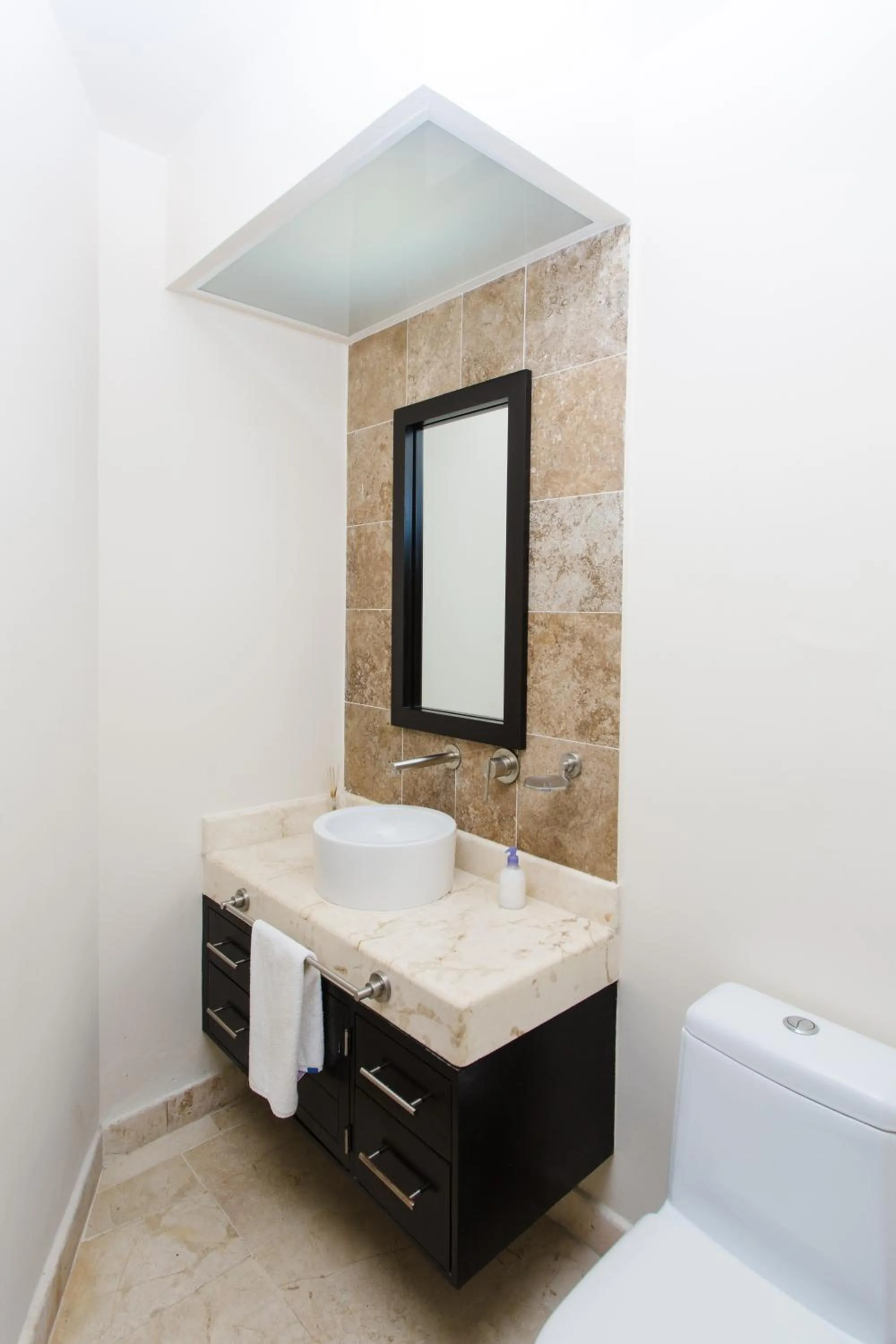 Bathroom in Oceanfront el Faro Surf 302