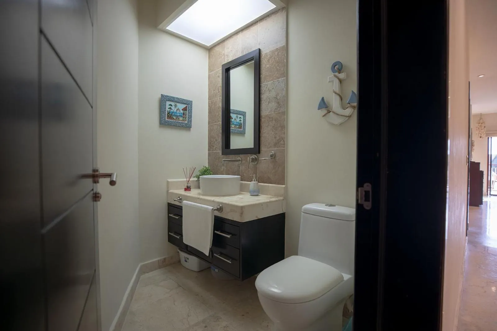 Toilet in Oceanfront el Faro Surf 302