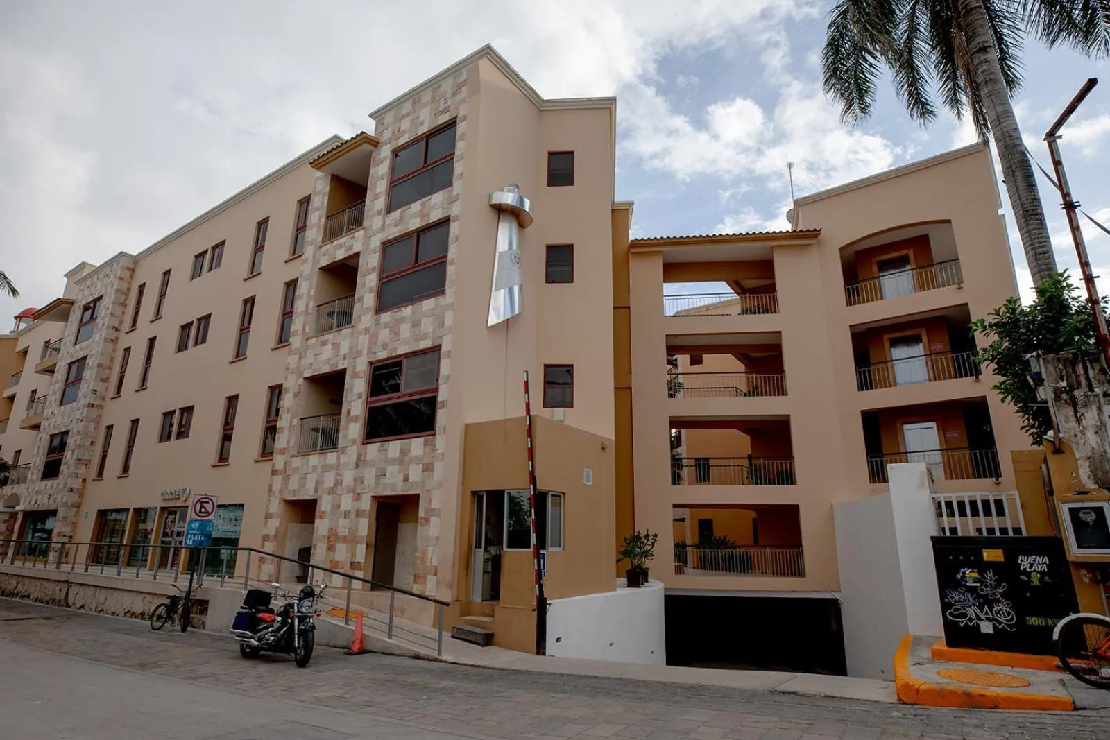Property building in Oceanfront el Faro Surf 302