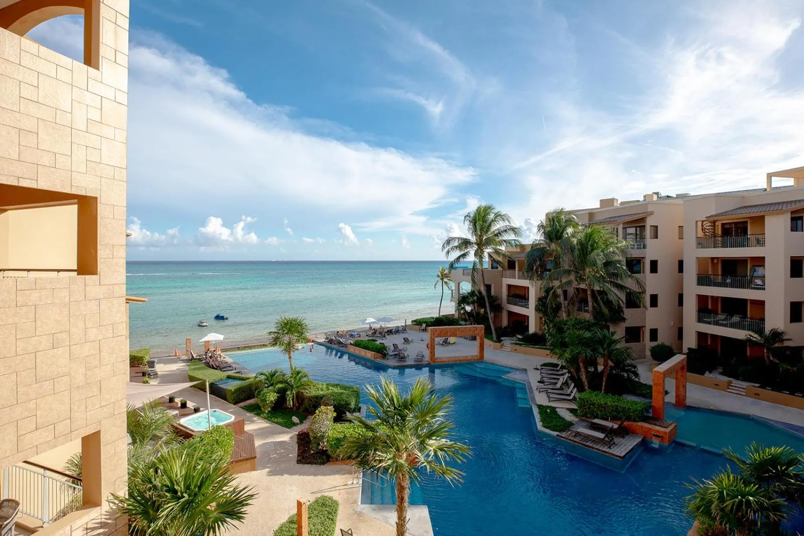 Natural landscape in Oceanfront el Faro Surf 302