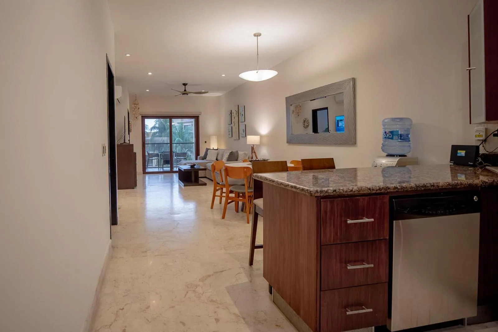Kitchen or kitchenette in Oceanfront el Faro Surf 302