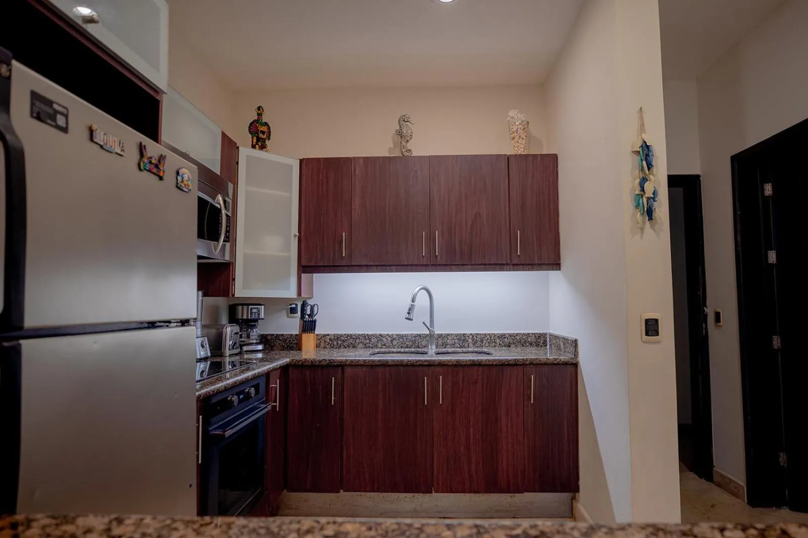 Kitchen or kitchenette in Oceanfront el Faro Surf 302