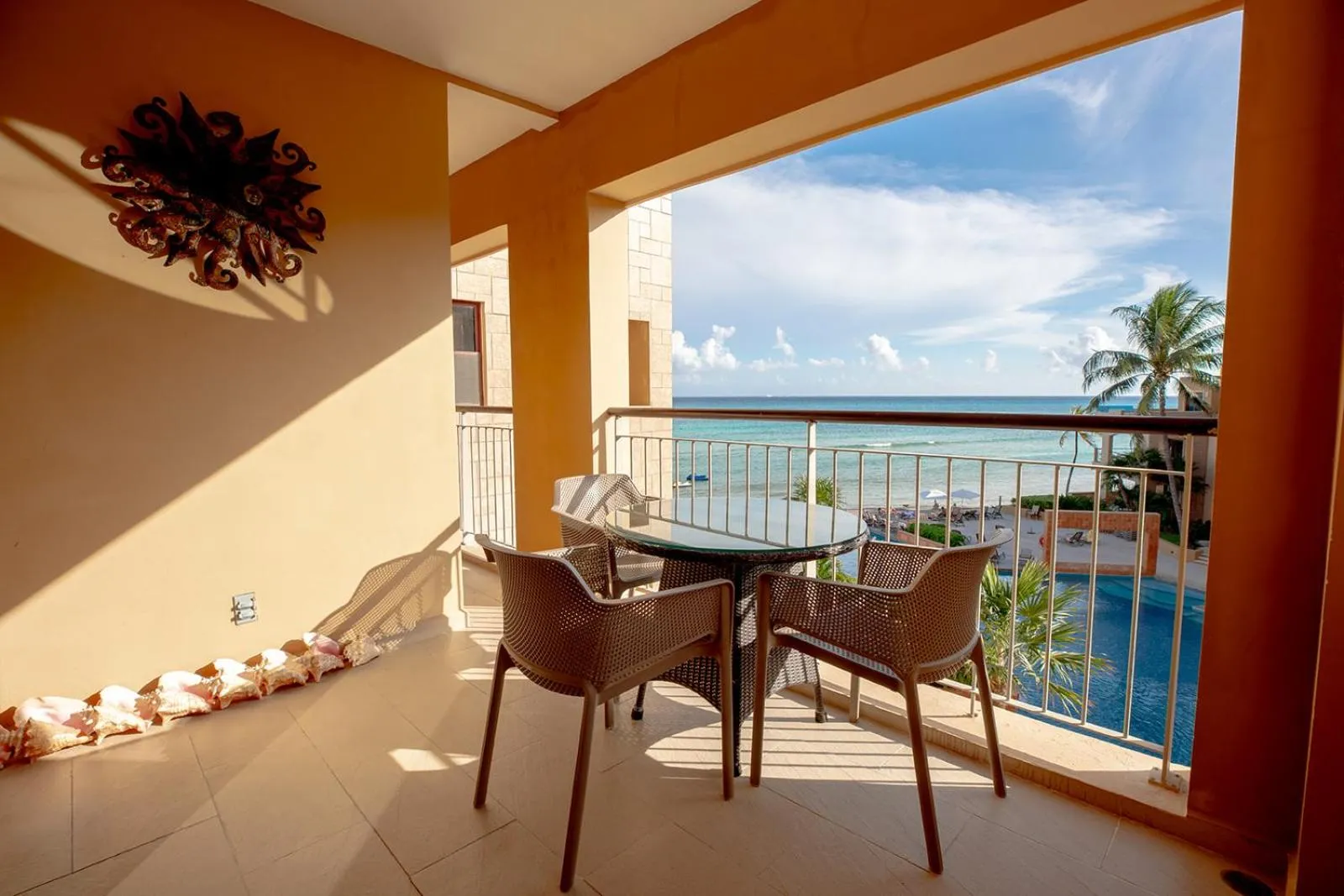 Natural landscape in Oceanfront el Faro Surf 302