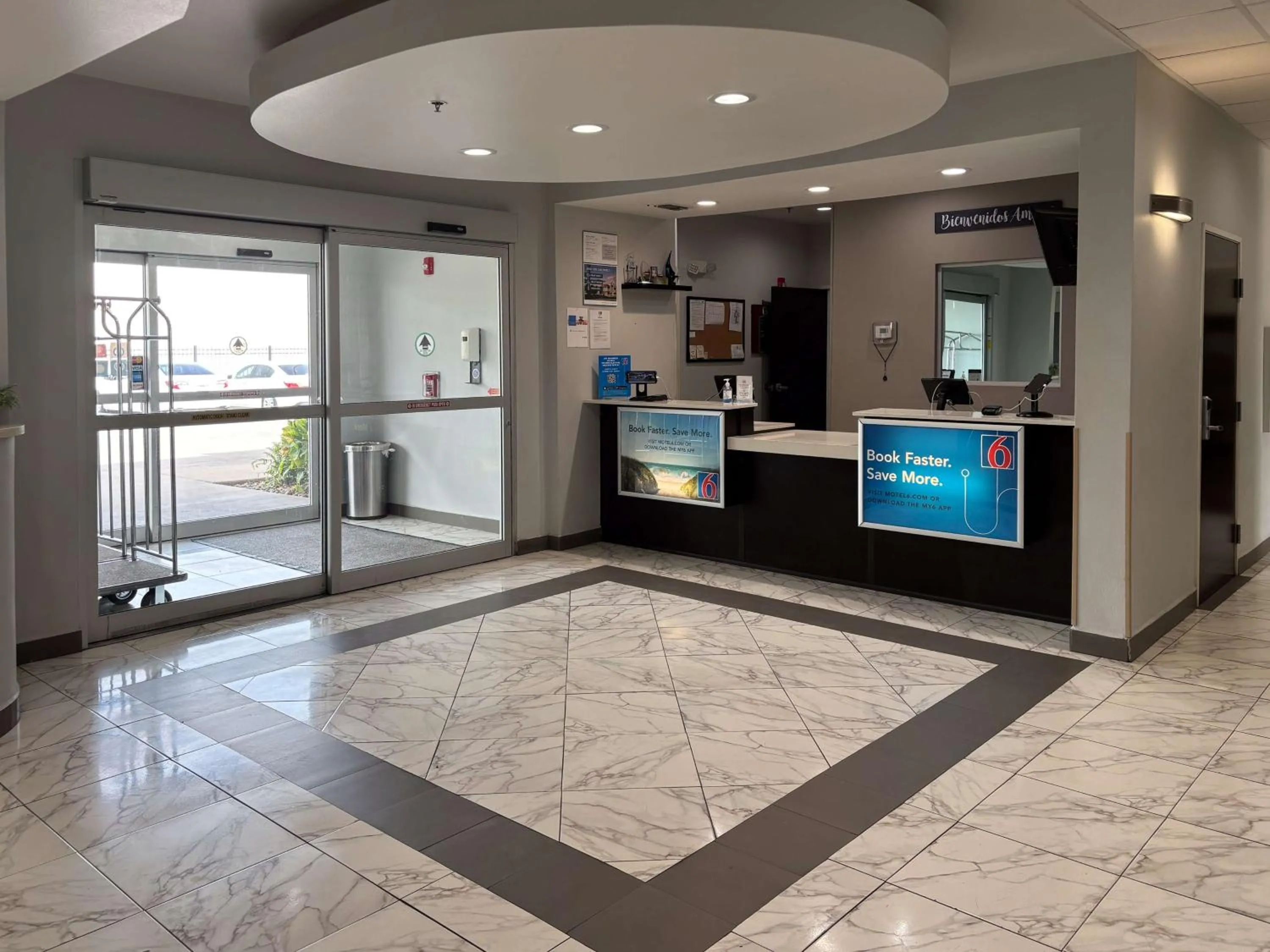 Lobby or reception in Motel 6-Weslaco, TX