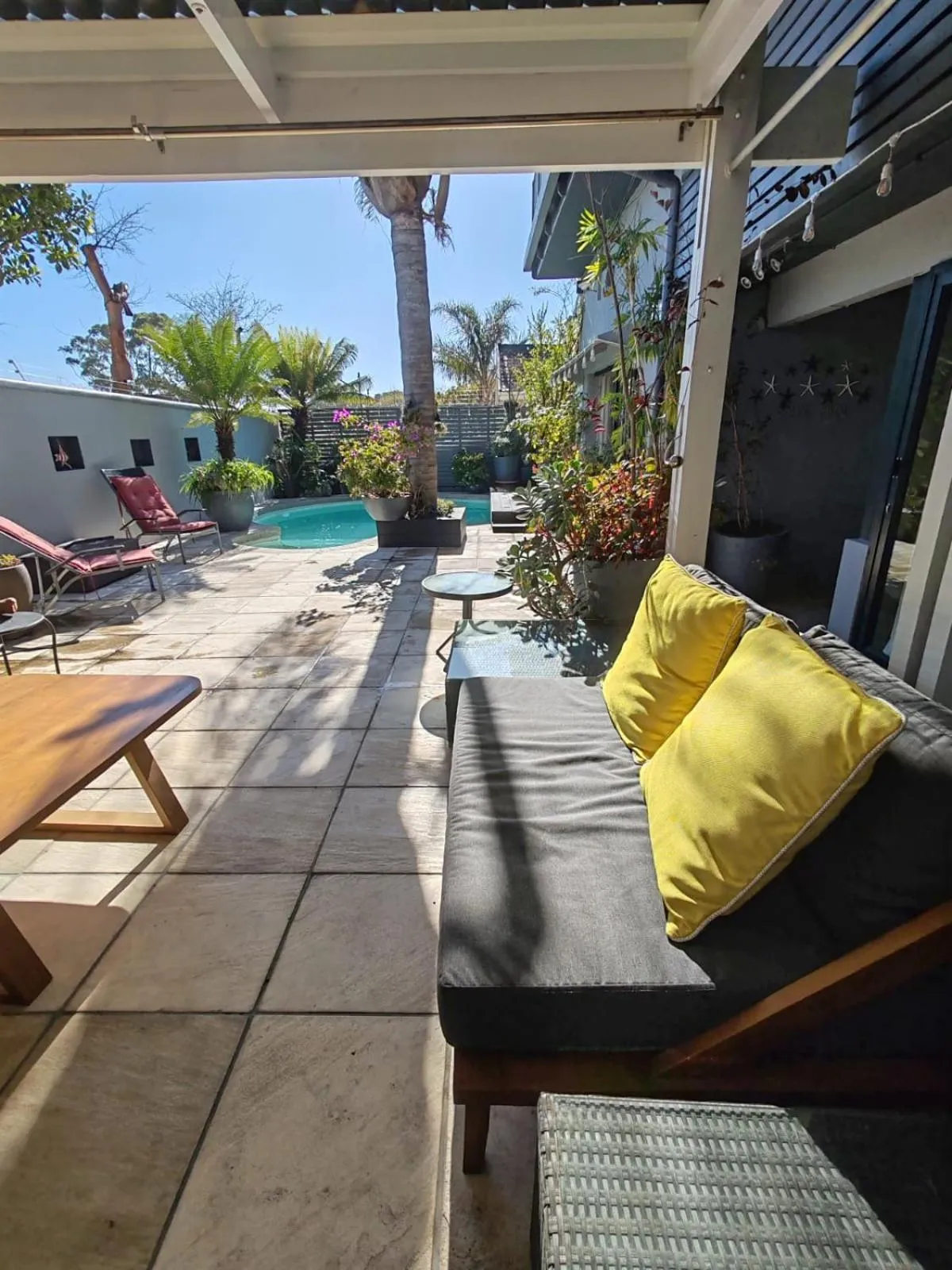 Garden in Point B Guest House -Sustainable Solar Energy