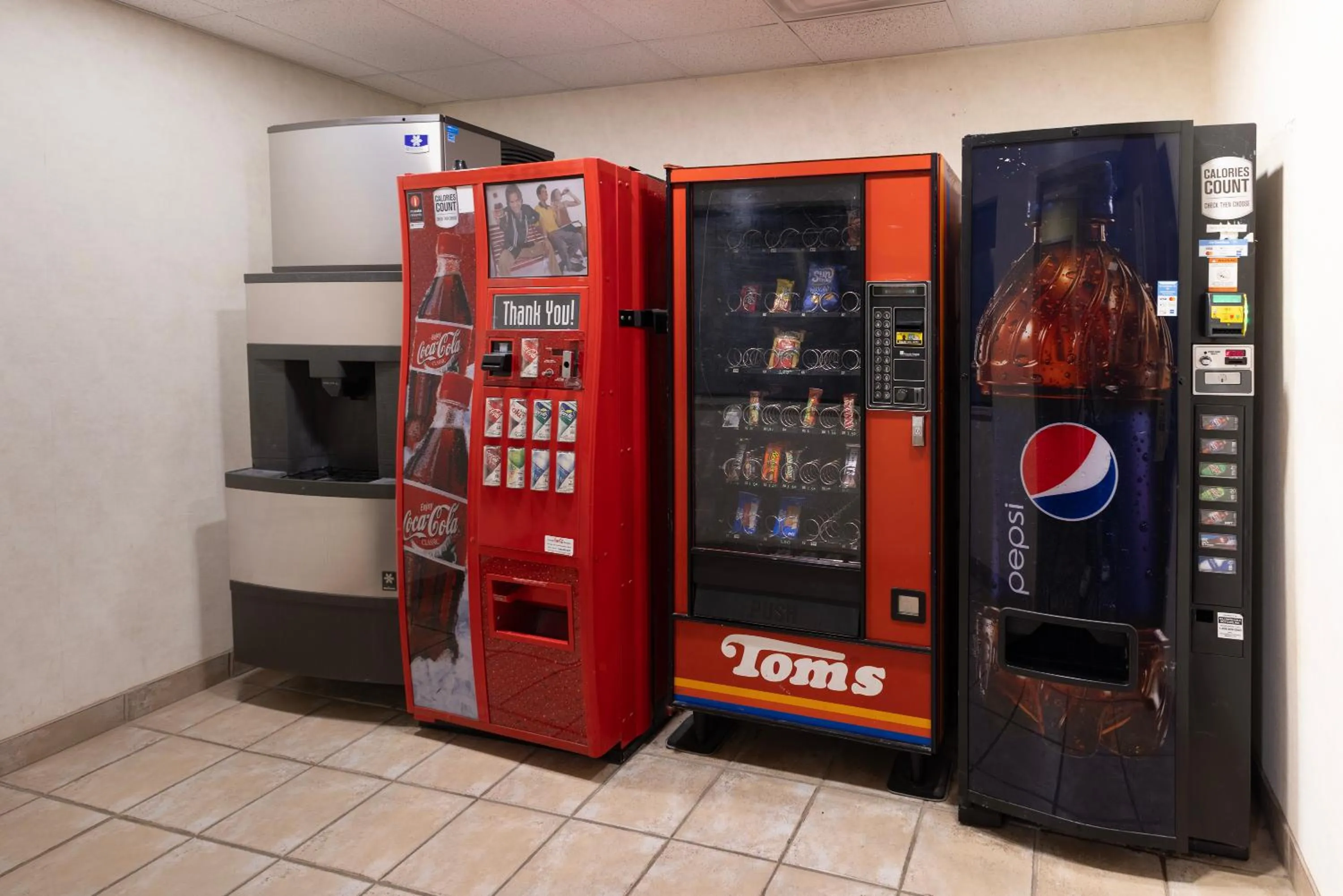 vending machine in Countryside Inn and Suites