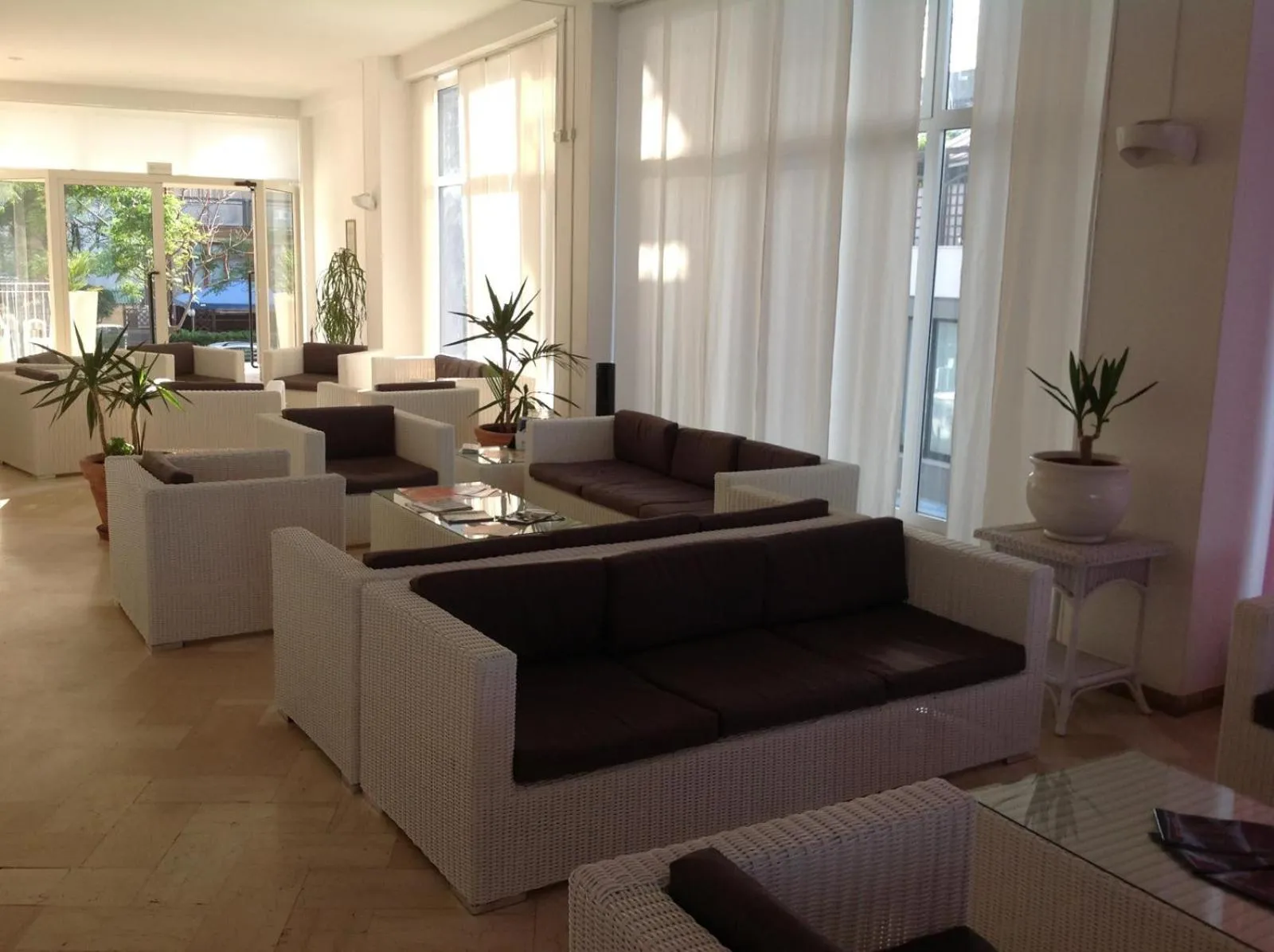 Seating area in Hotel Continental