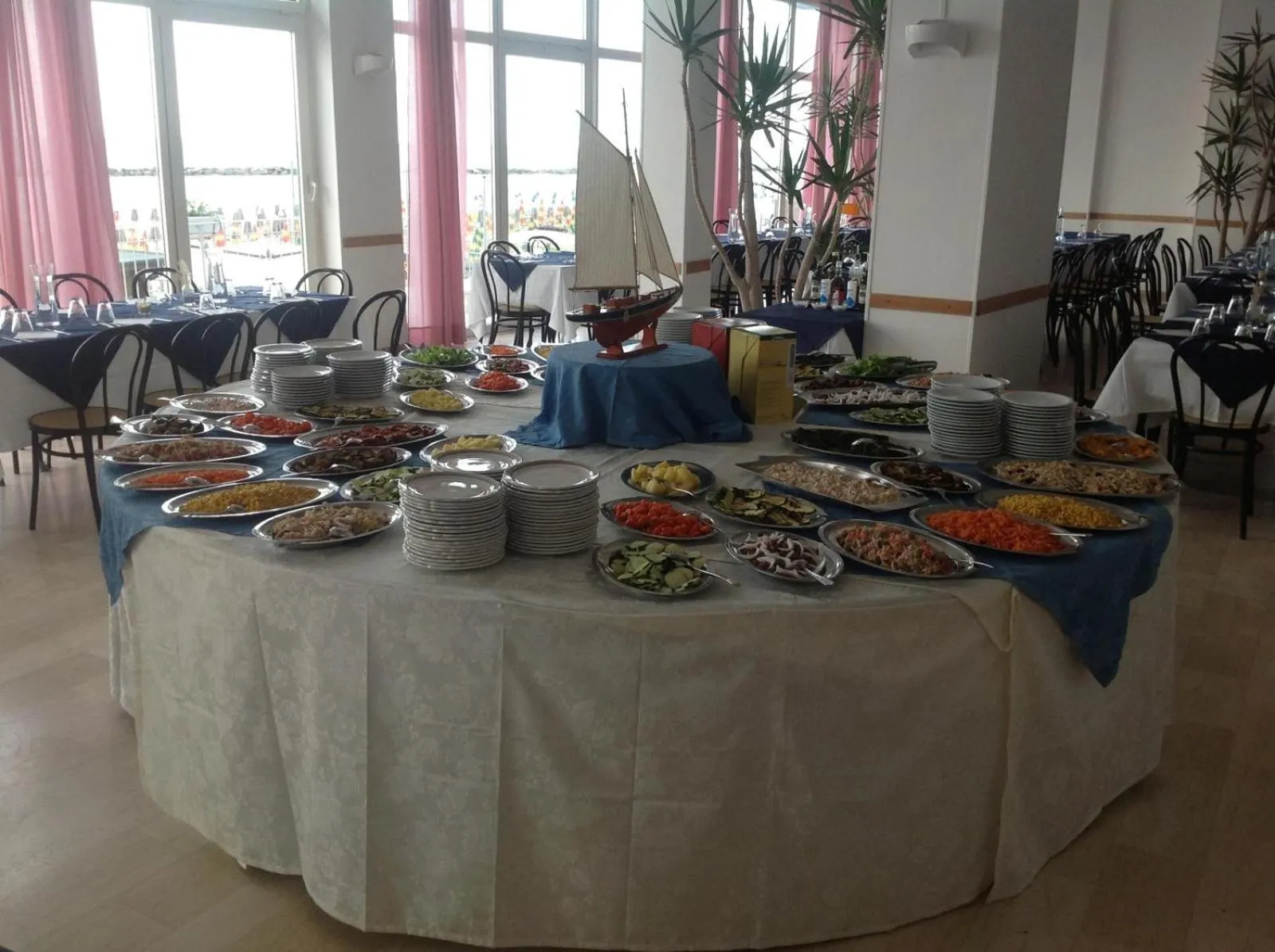 Food in Hotel Continental