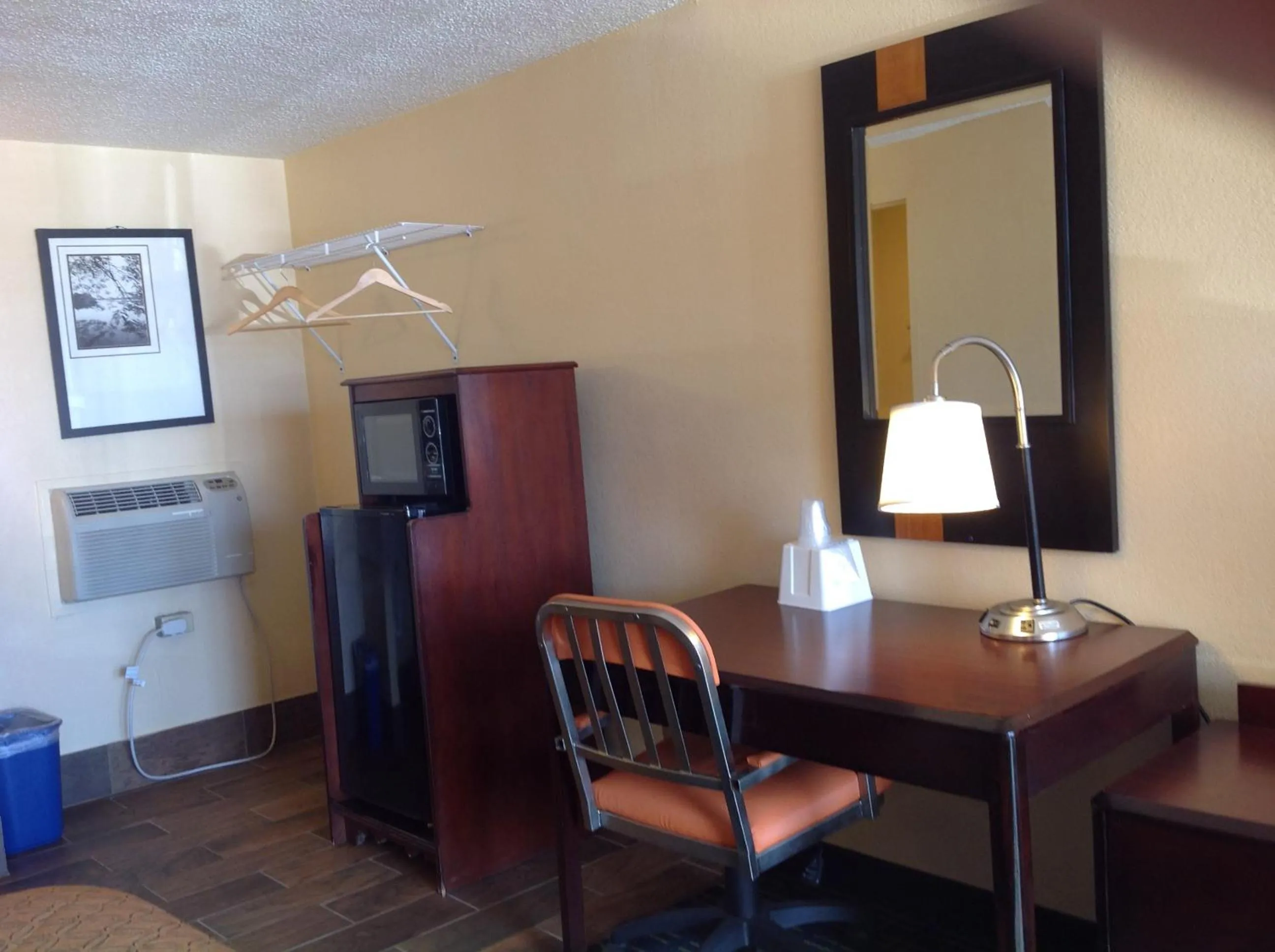 Decorative detail in DIAMOND INN & SUITES