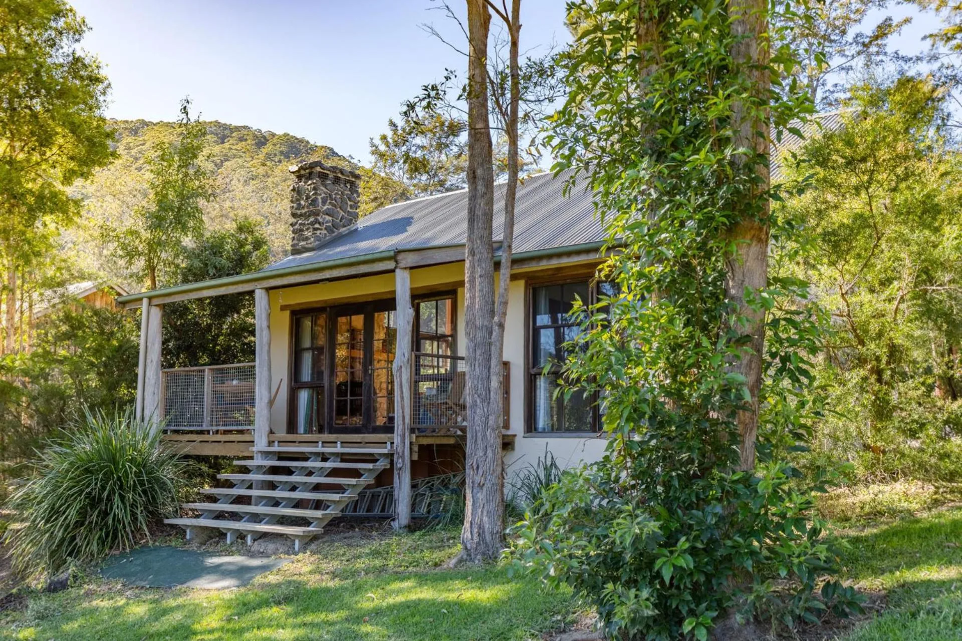 Property building in Friday Creek Retreat