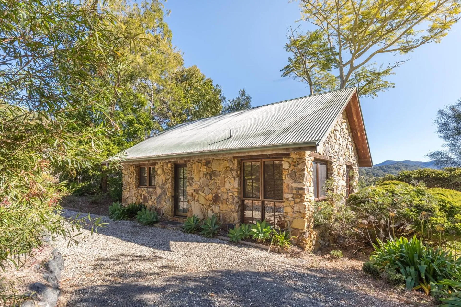 Property building in Friday Creek Retreat