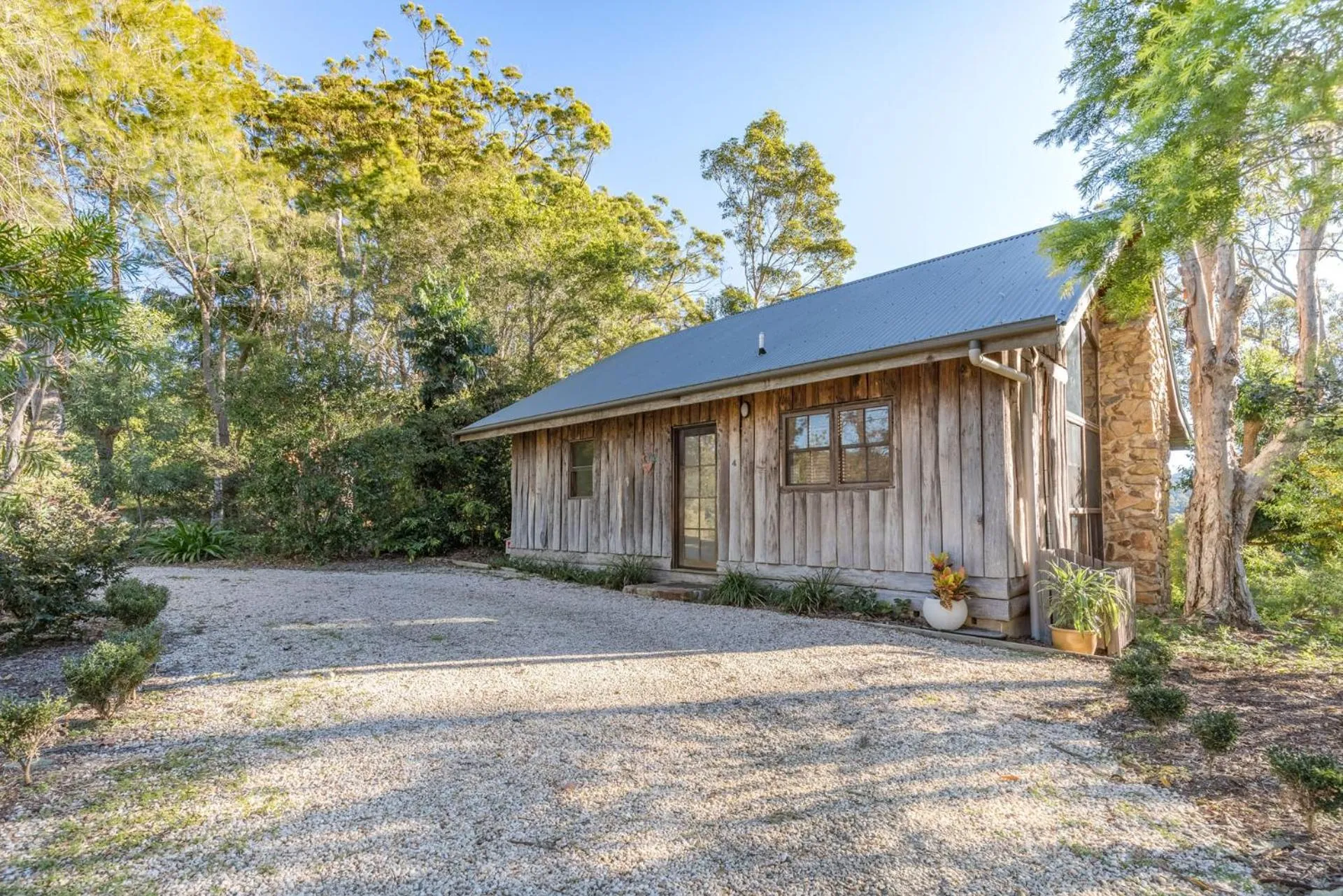 Property building in Friday Creek Retreat