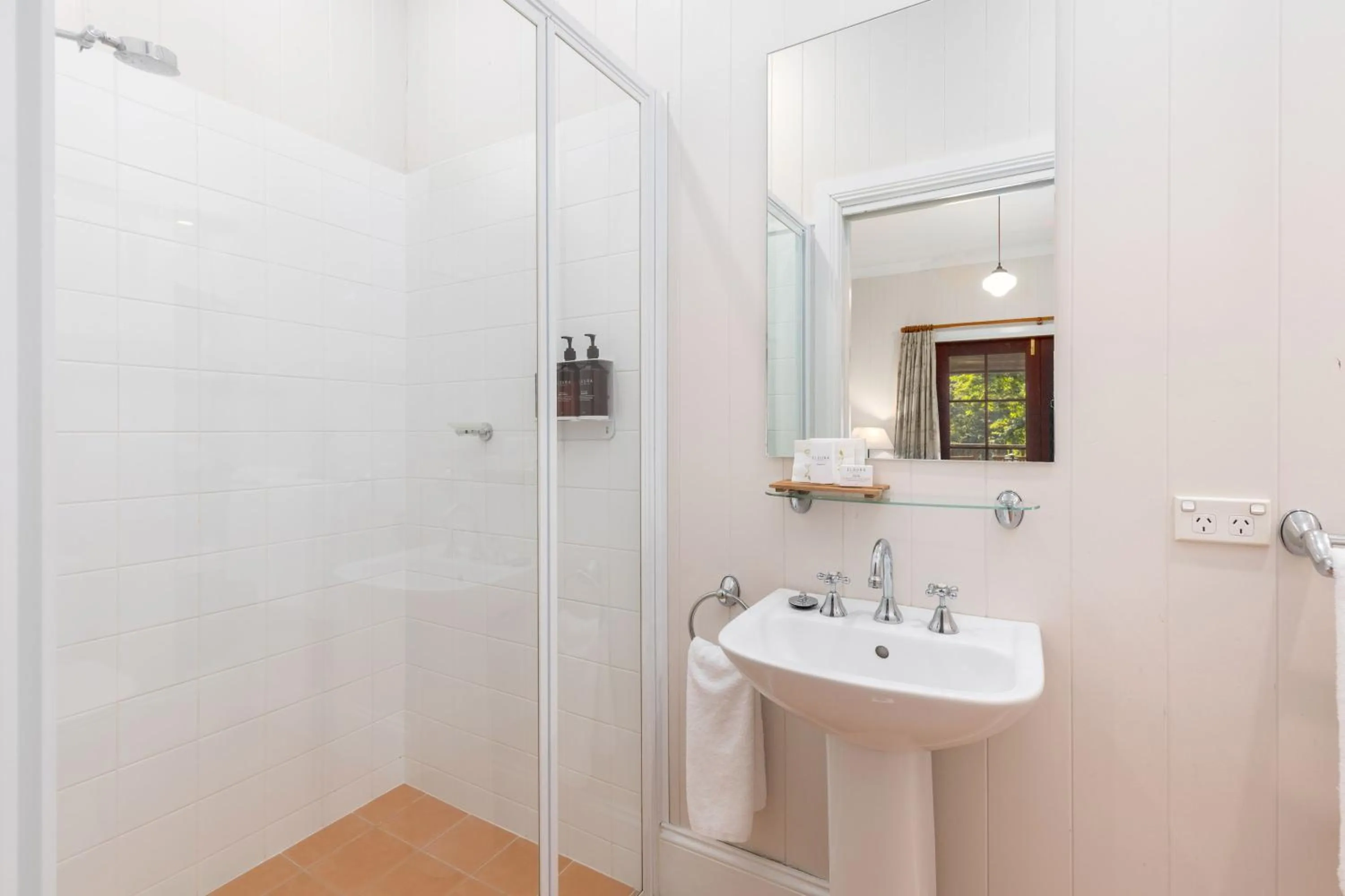 Shower in Friday Creek Retreat