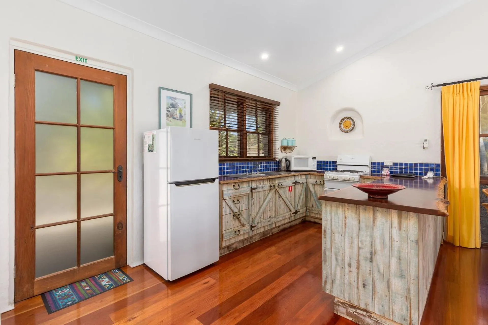 Kitchen or kitchenette in Friday Creek Retreat