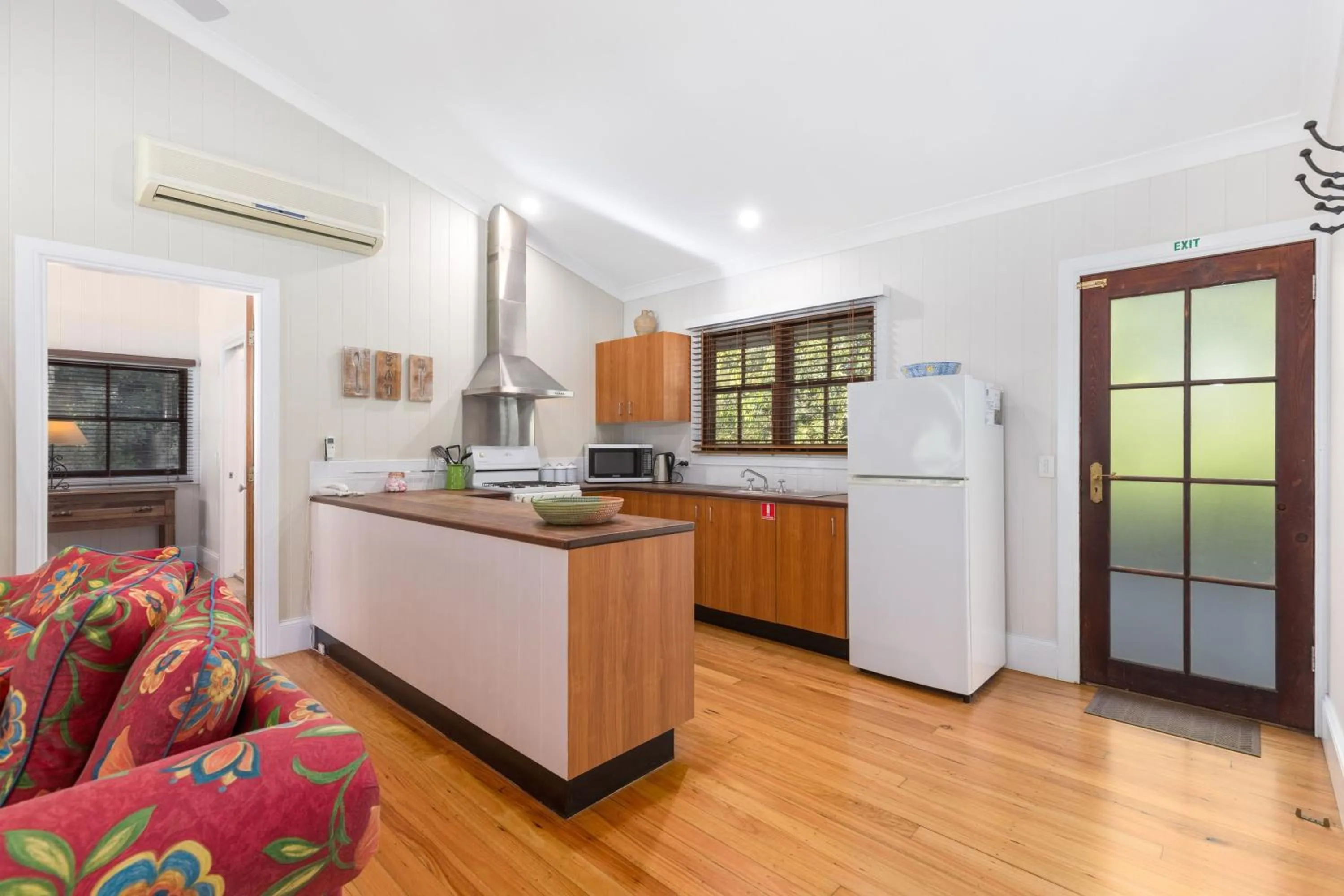 Kitchen or kitchenette in Friday Creek Retreat