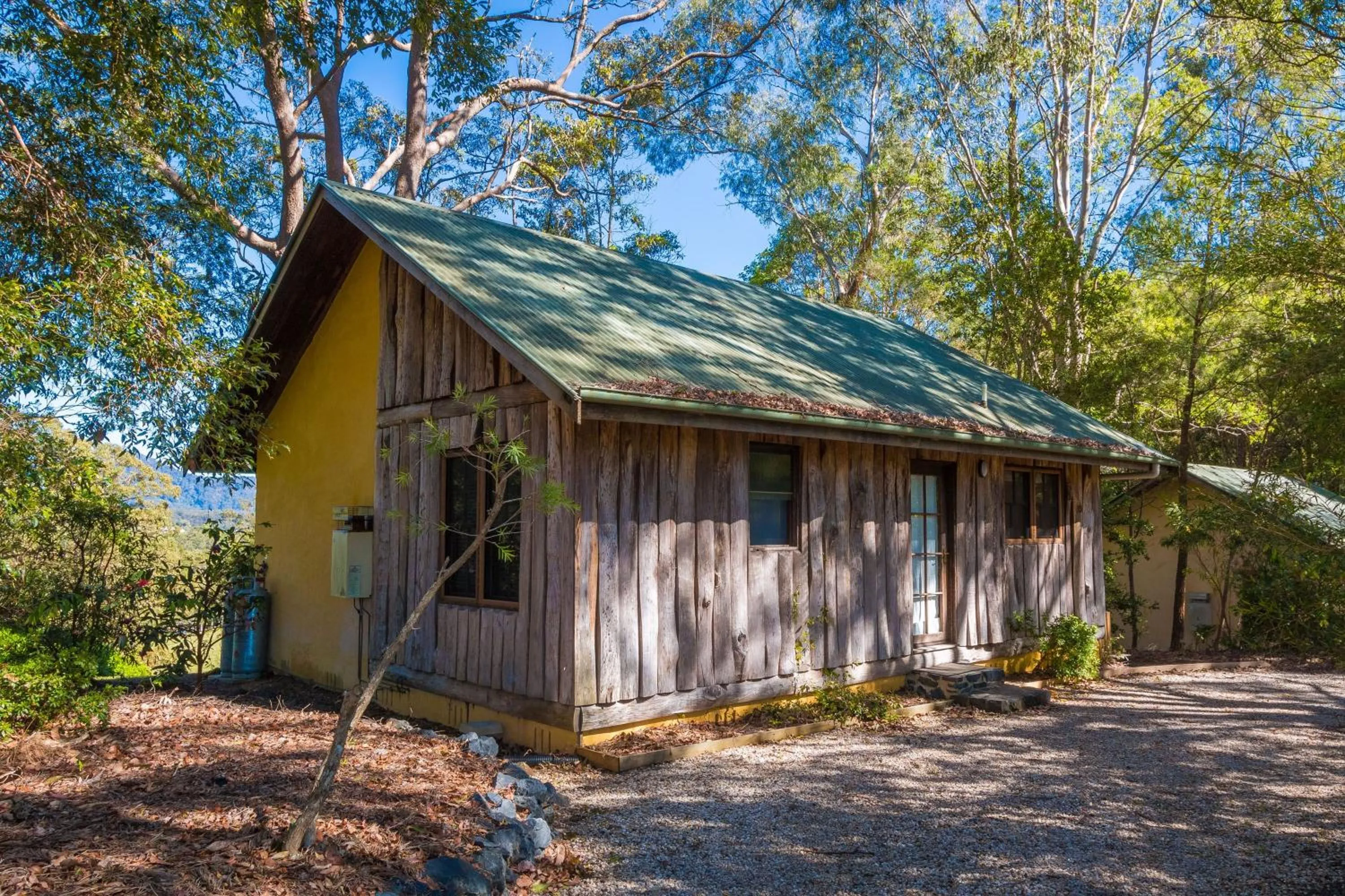 Facade/entrance in Friday Creek Retreat