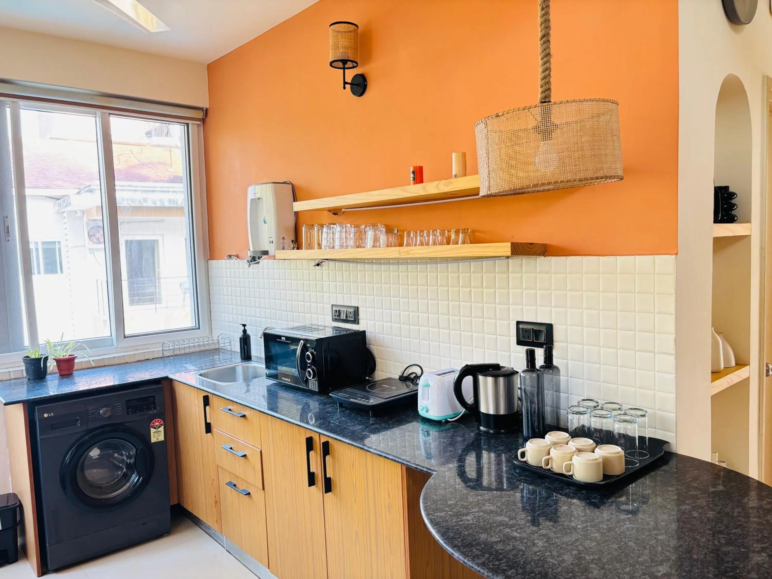 kitchen in Rainforest Enclave, Arpora - 10 mins to Baga beach