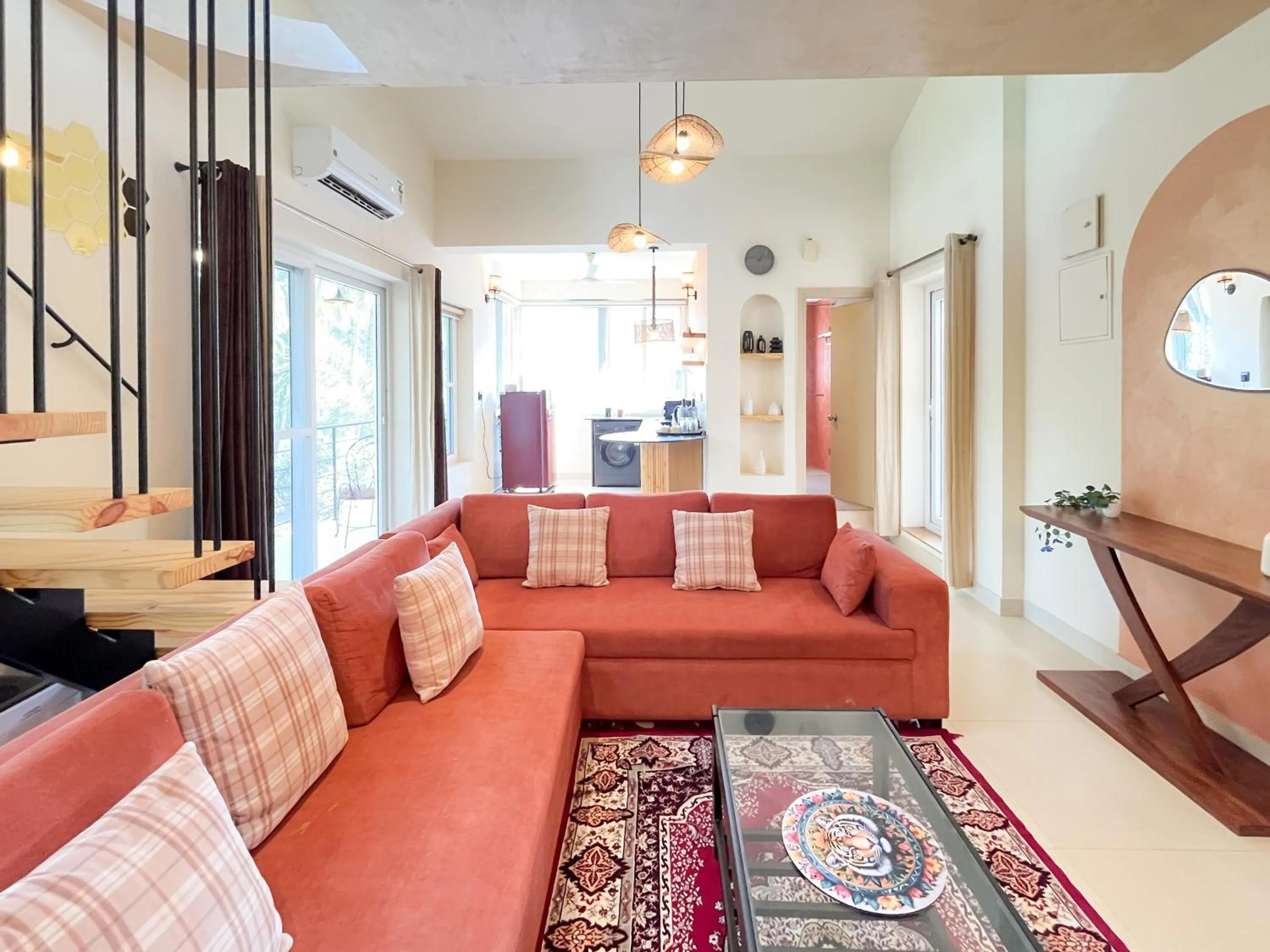 Living room in Rainforest Enclave, Arpora - 10 mins to Baga beach