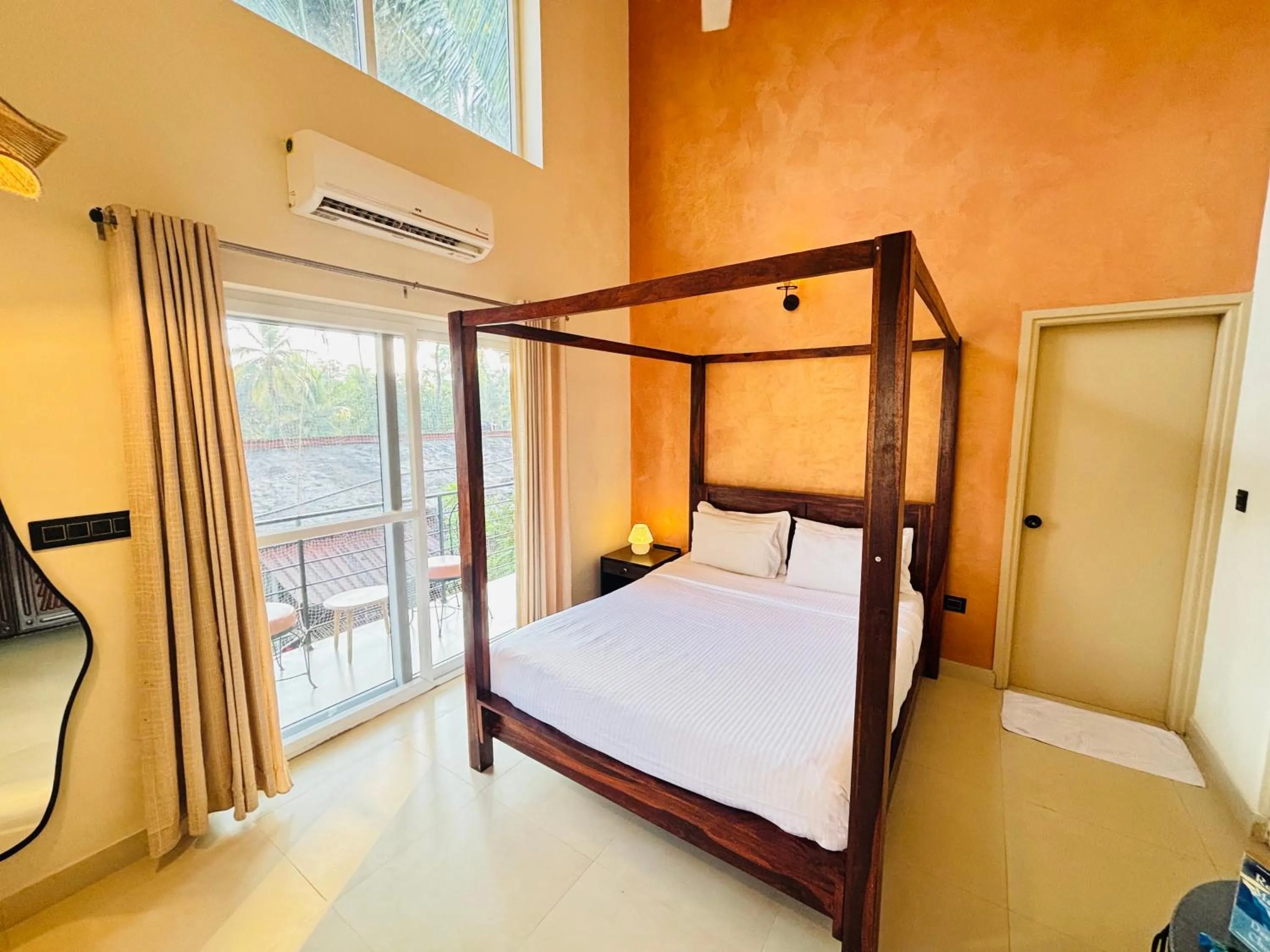 Bed in Rainforest Enclave, Arpora - 10 mins to Baga beach