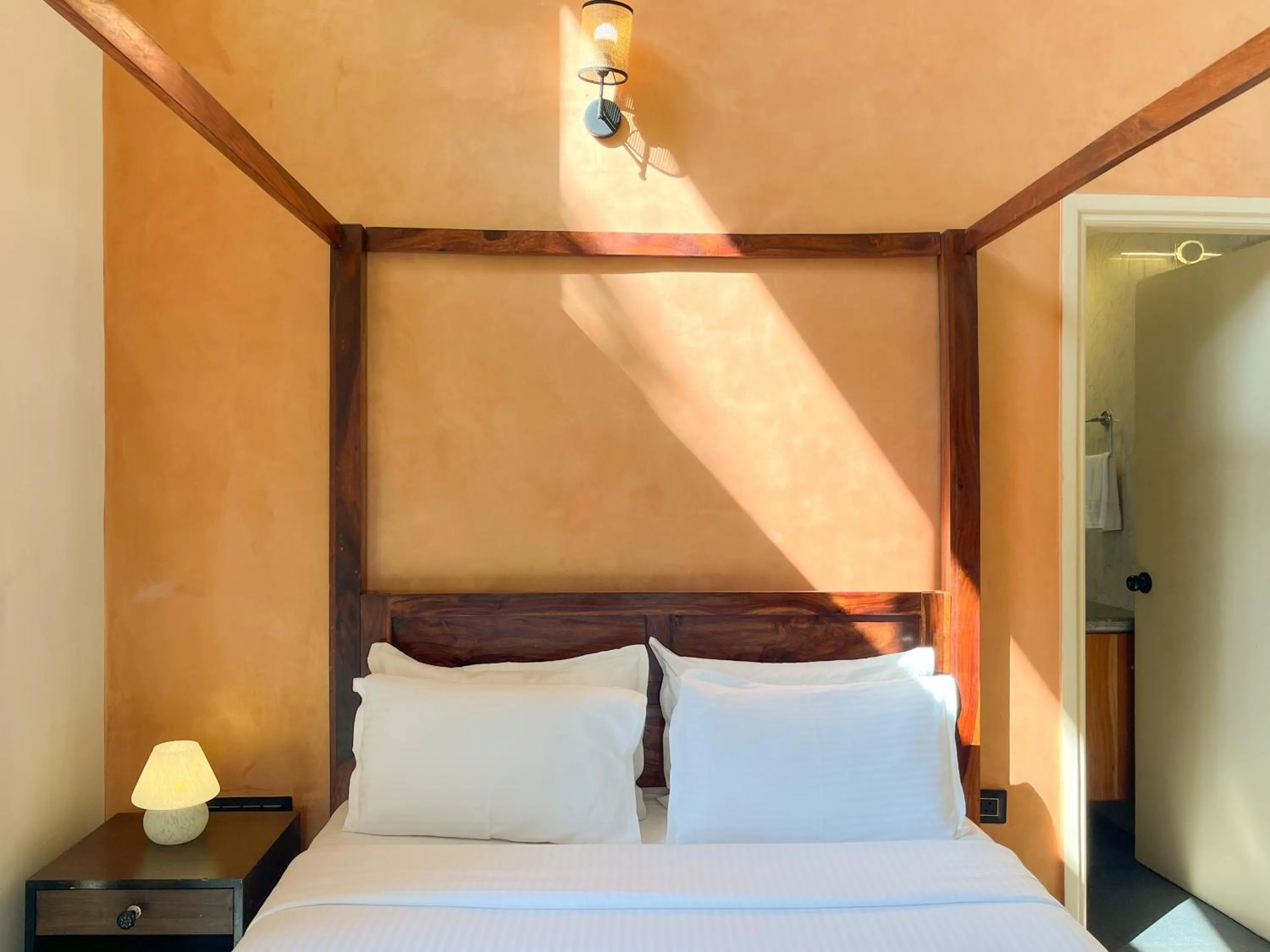 Bed in Rainforest Enclave, Arpora - 10 mins to Baga beach