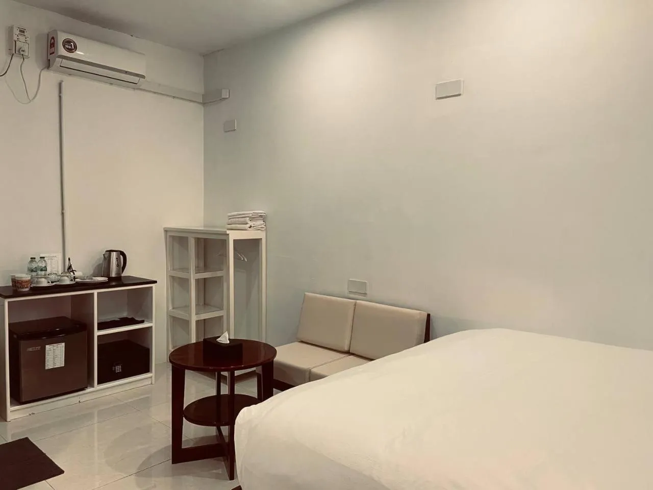 Living room in YAMA HOTEL & ROOFTOP BAR