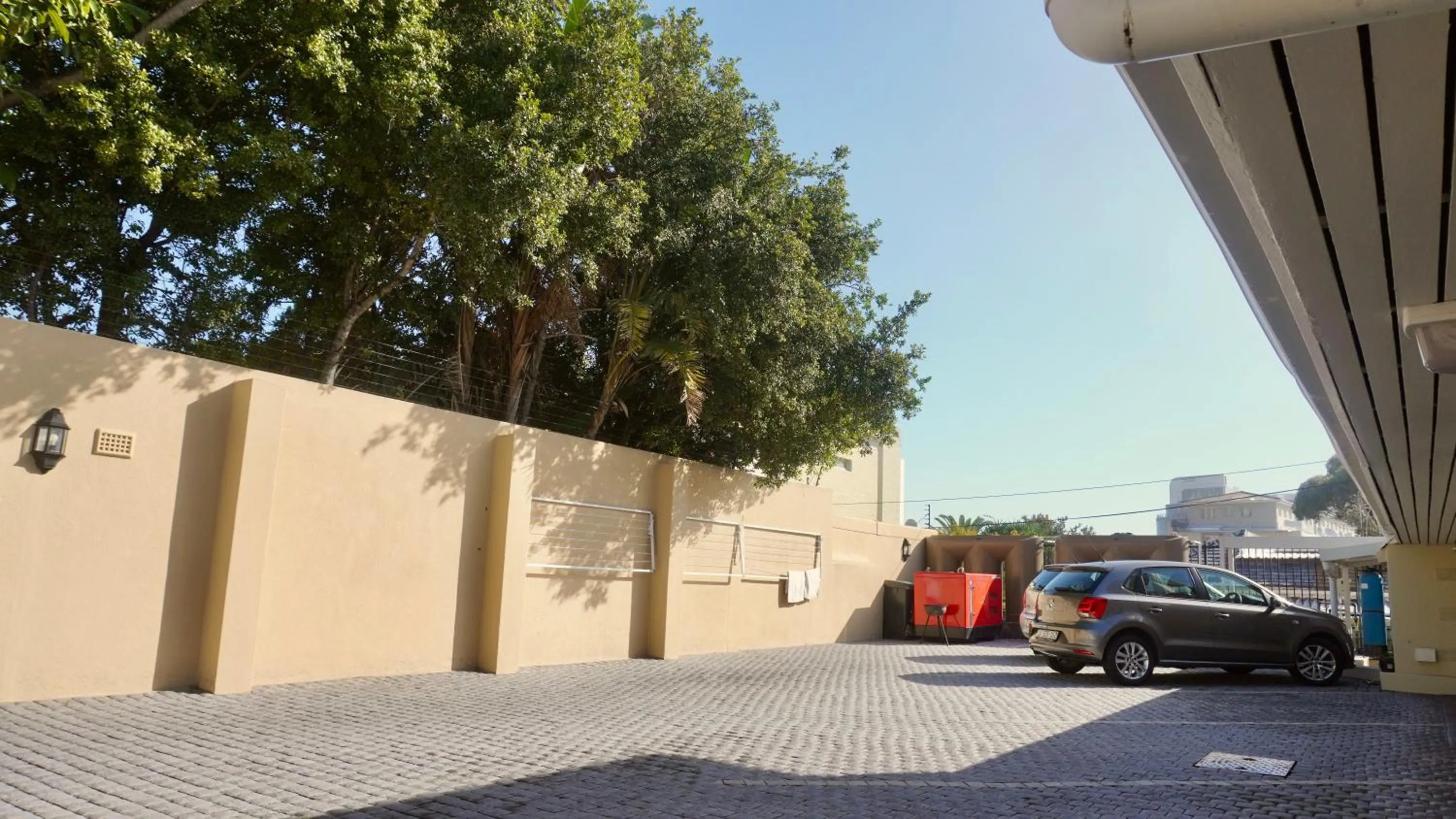 Parking in Sundown Manor Guest House