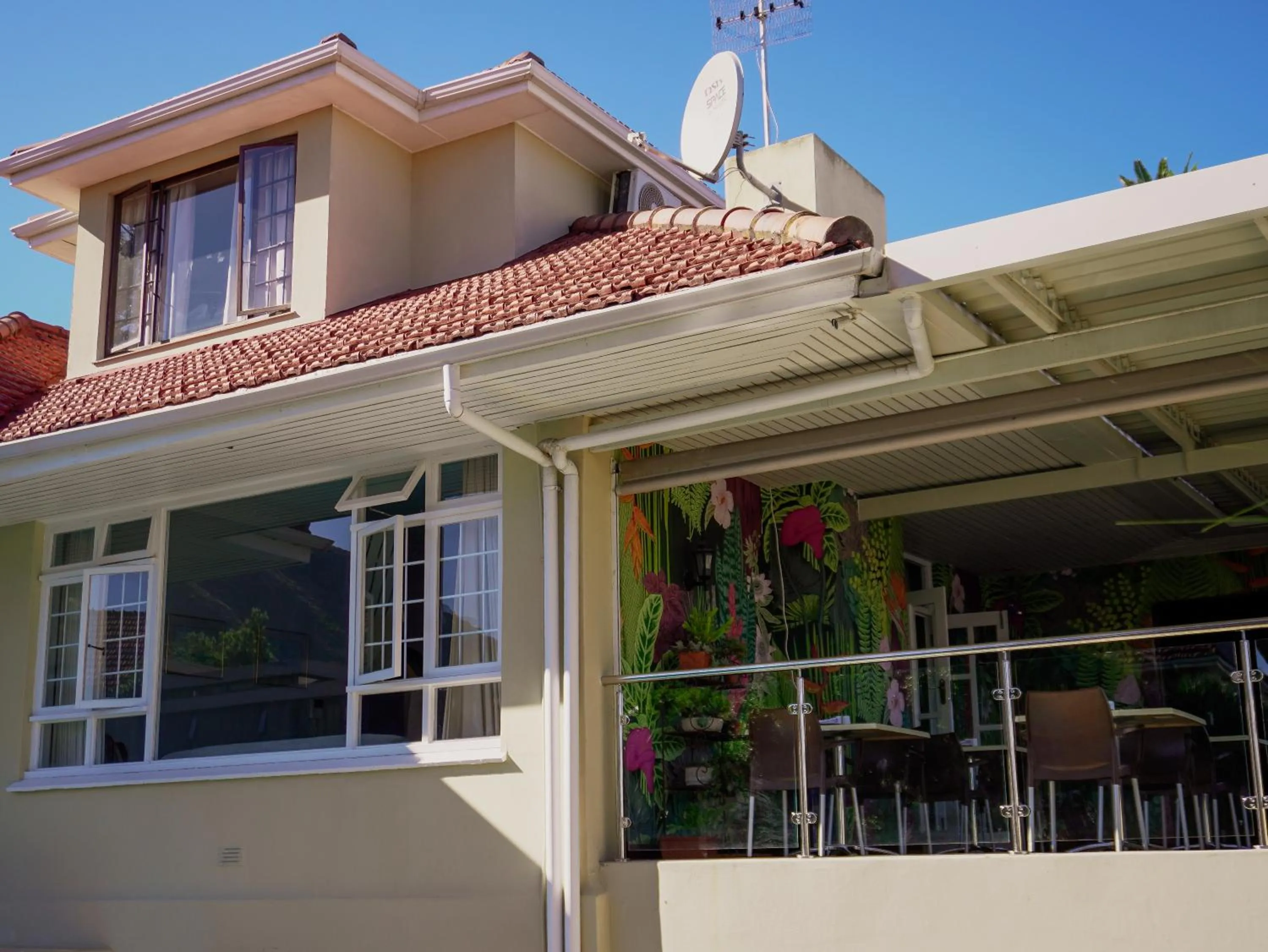 Patio in Sundown Manor Guest House